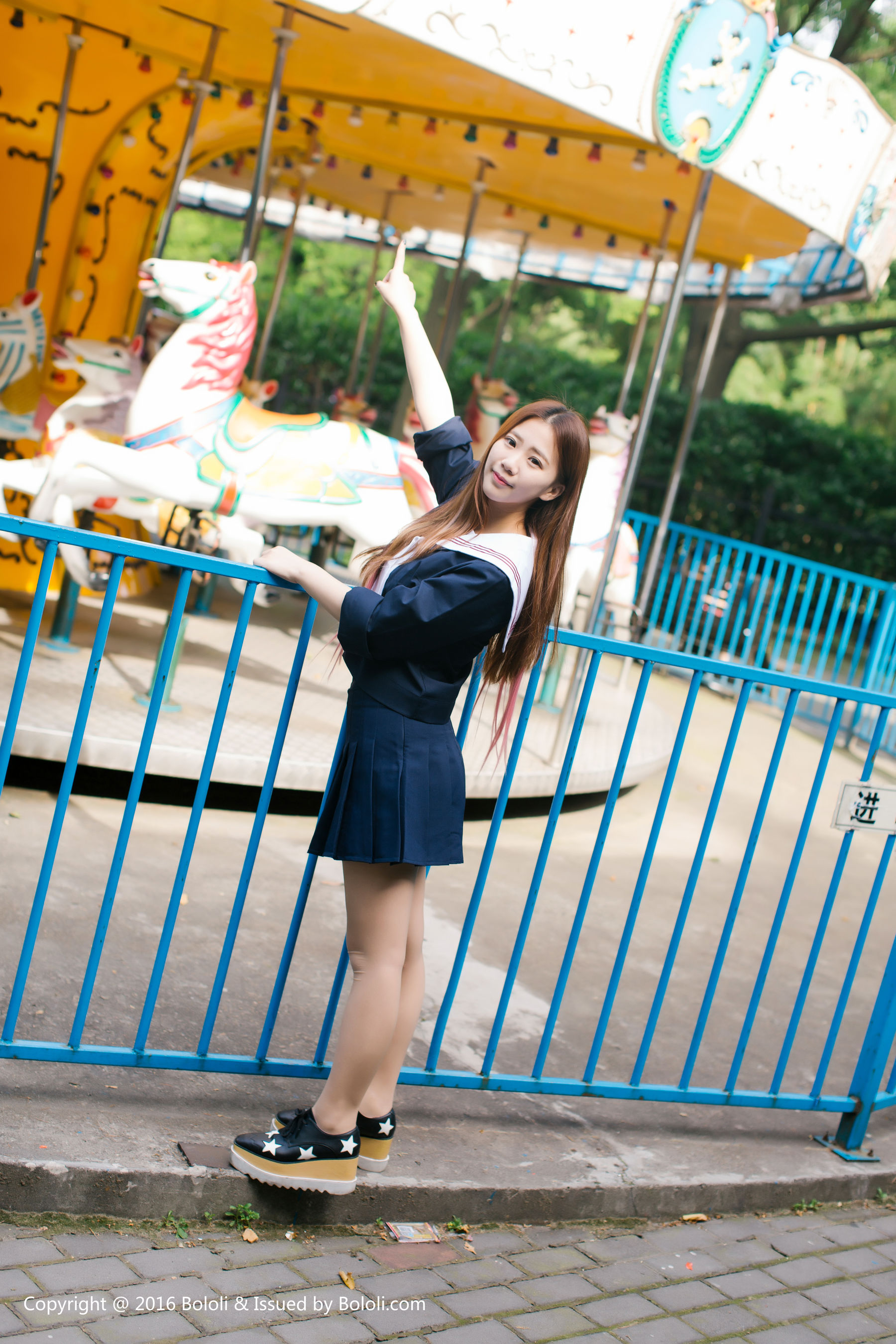 董晨莉《校花女神街拍》  KIM024-图19