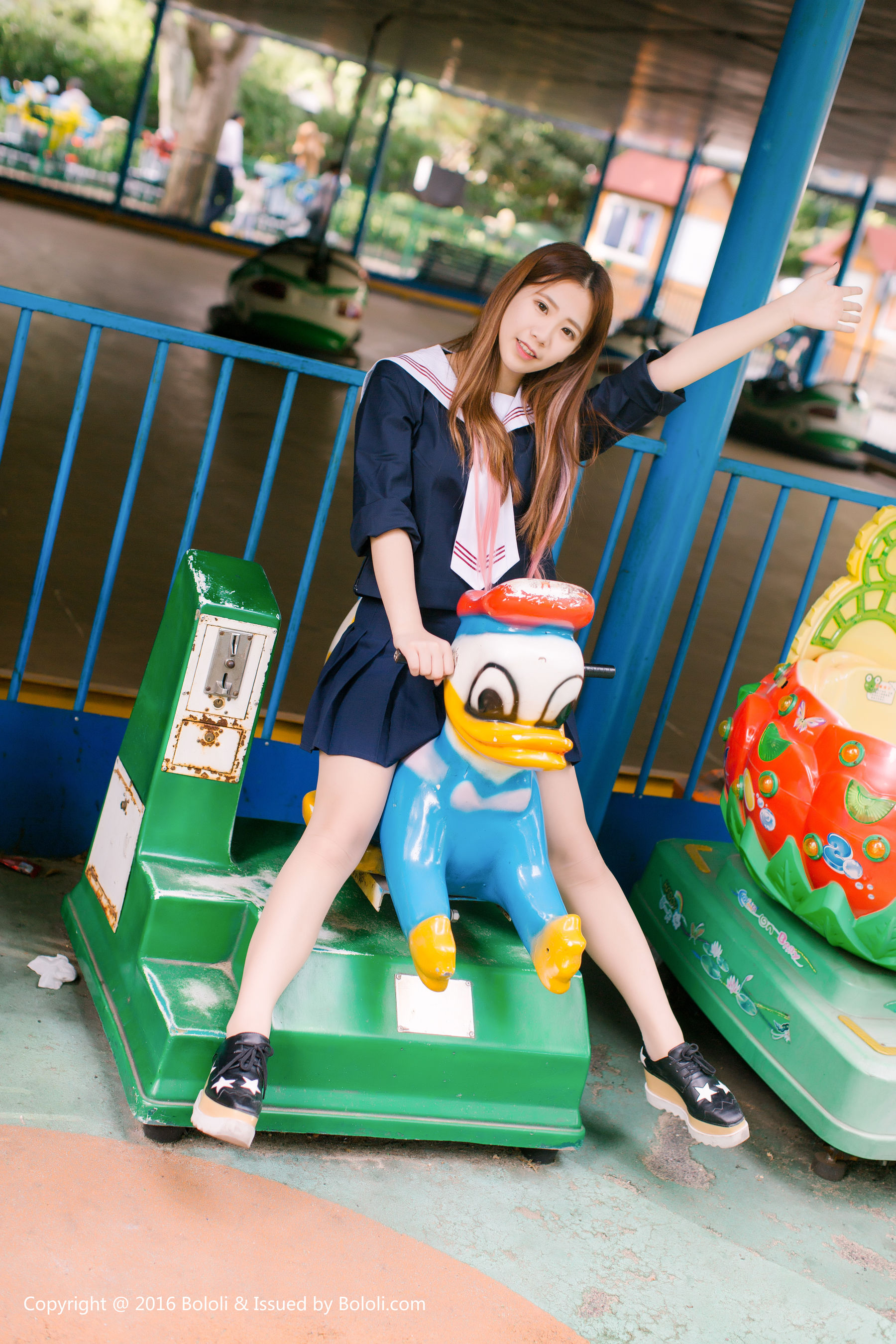 董晨莉《校花女神街拍》  KIM024-图23