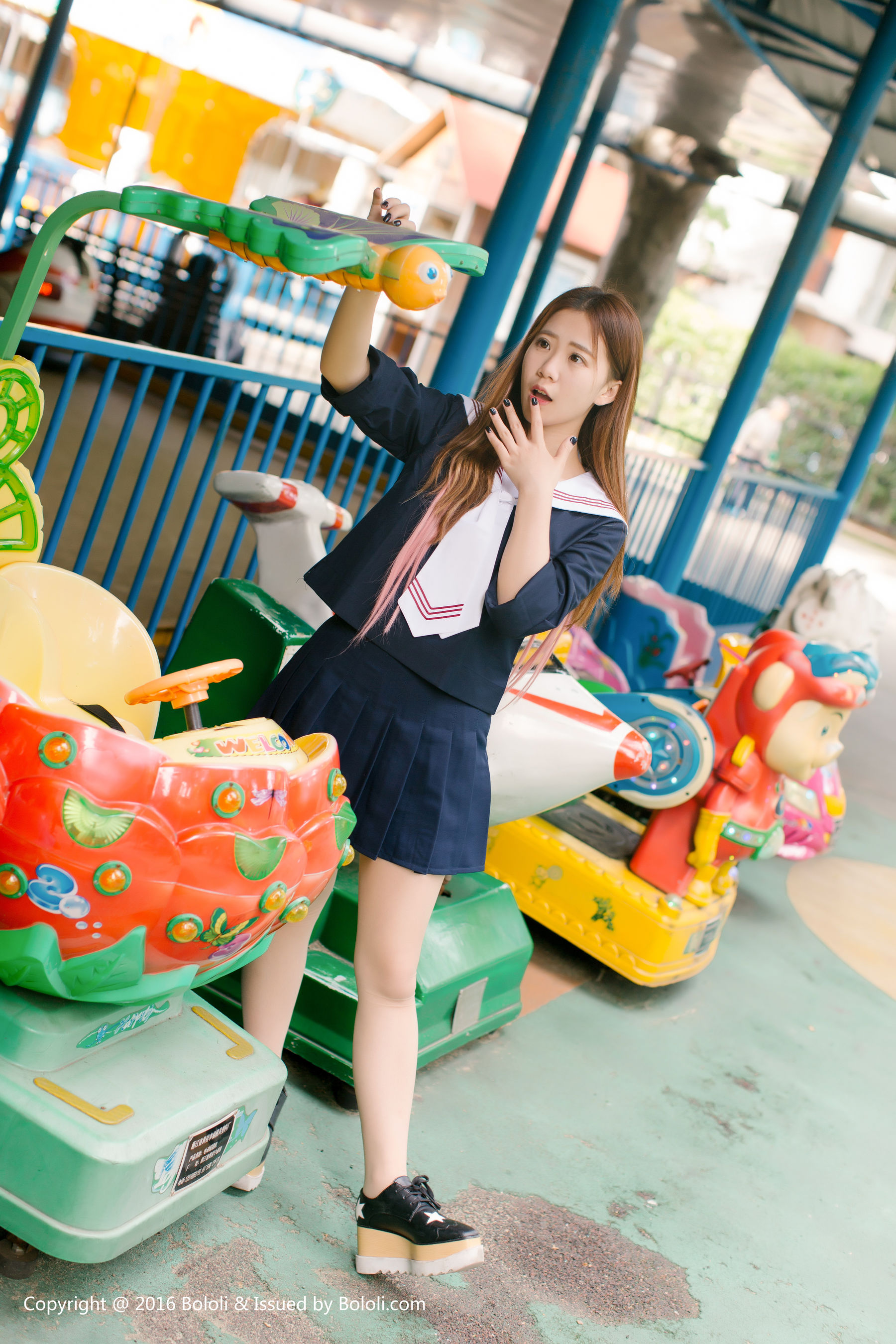 董晨莉《校花女神街拍》  KIM024-图34