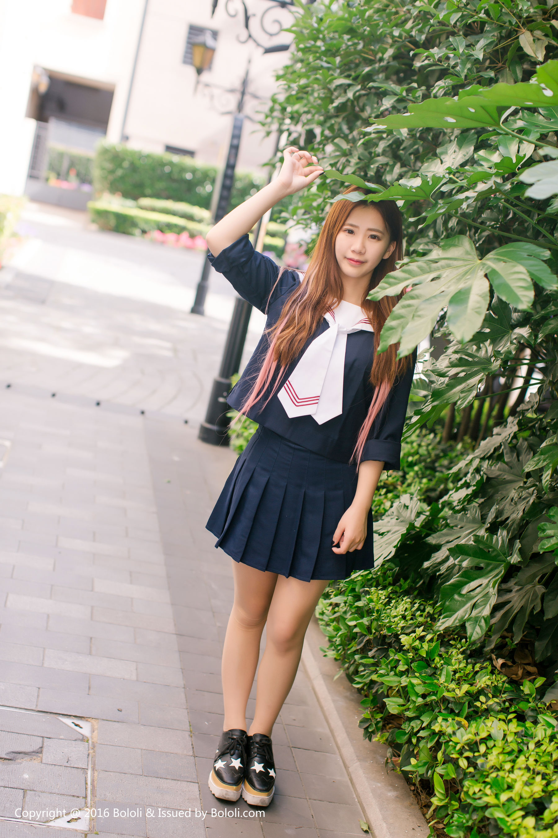 董晨莉《校花女神街拍》  KIM024-图36
