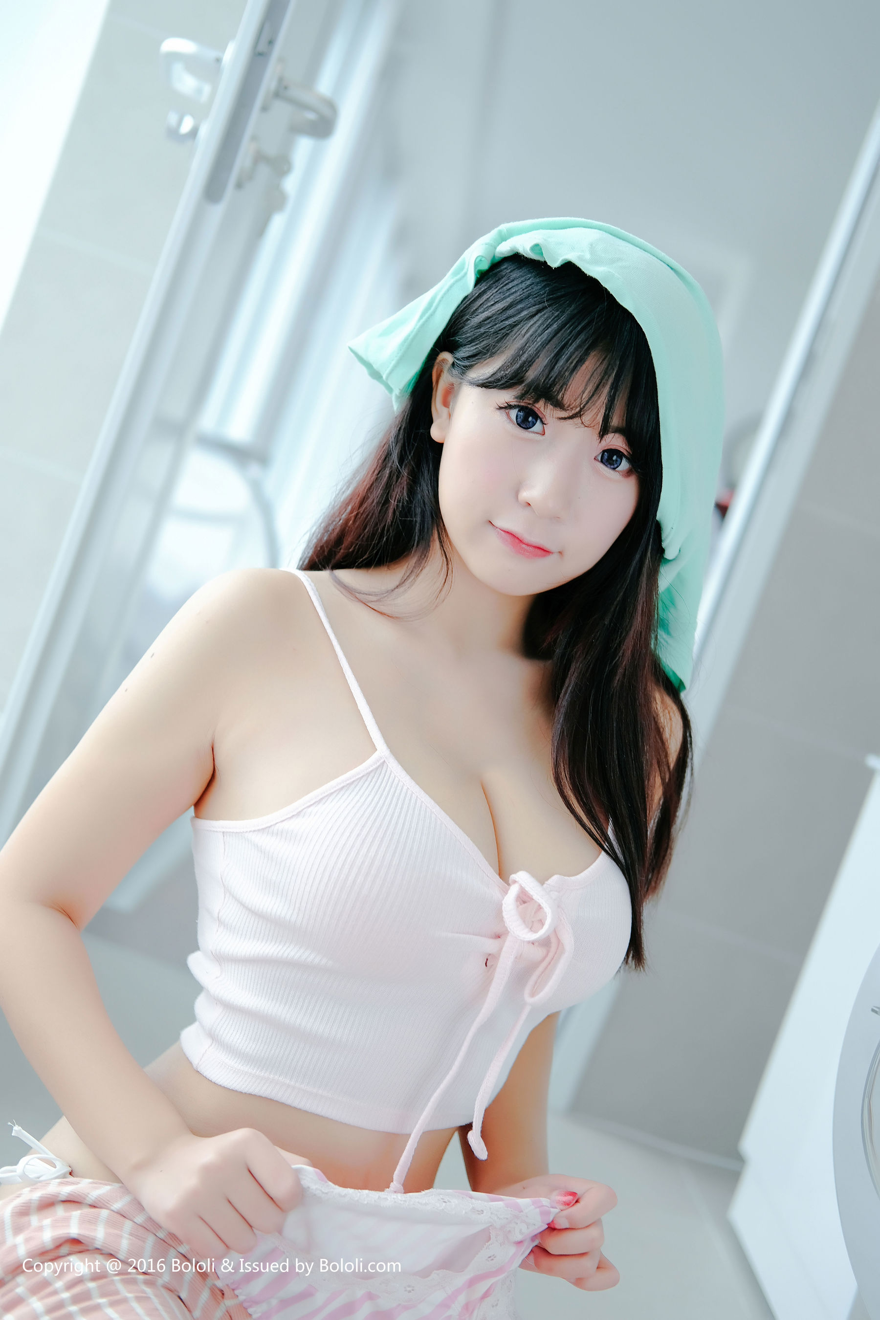 猫九酱sakura《童颜巨乳小猫九 洗衣房俏皮诱惑》  BOL.005-图13
