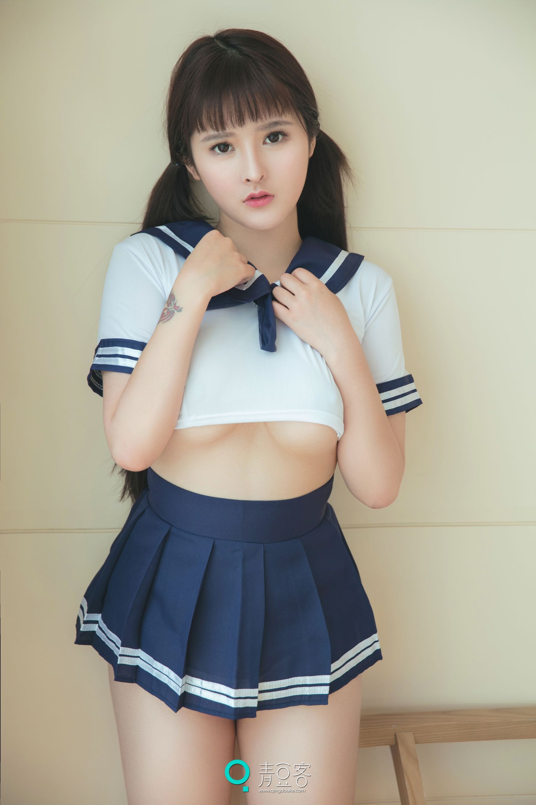 杨漫妮《性感大胸少女》-图13