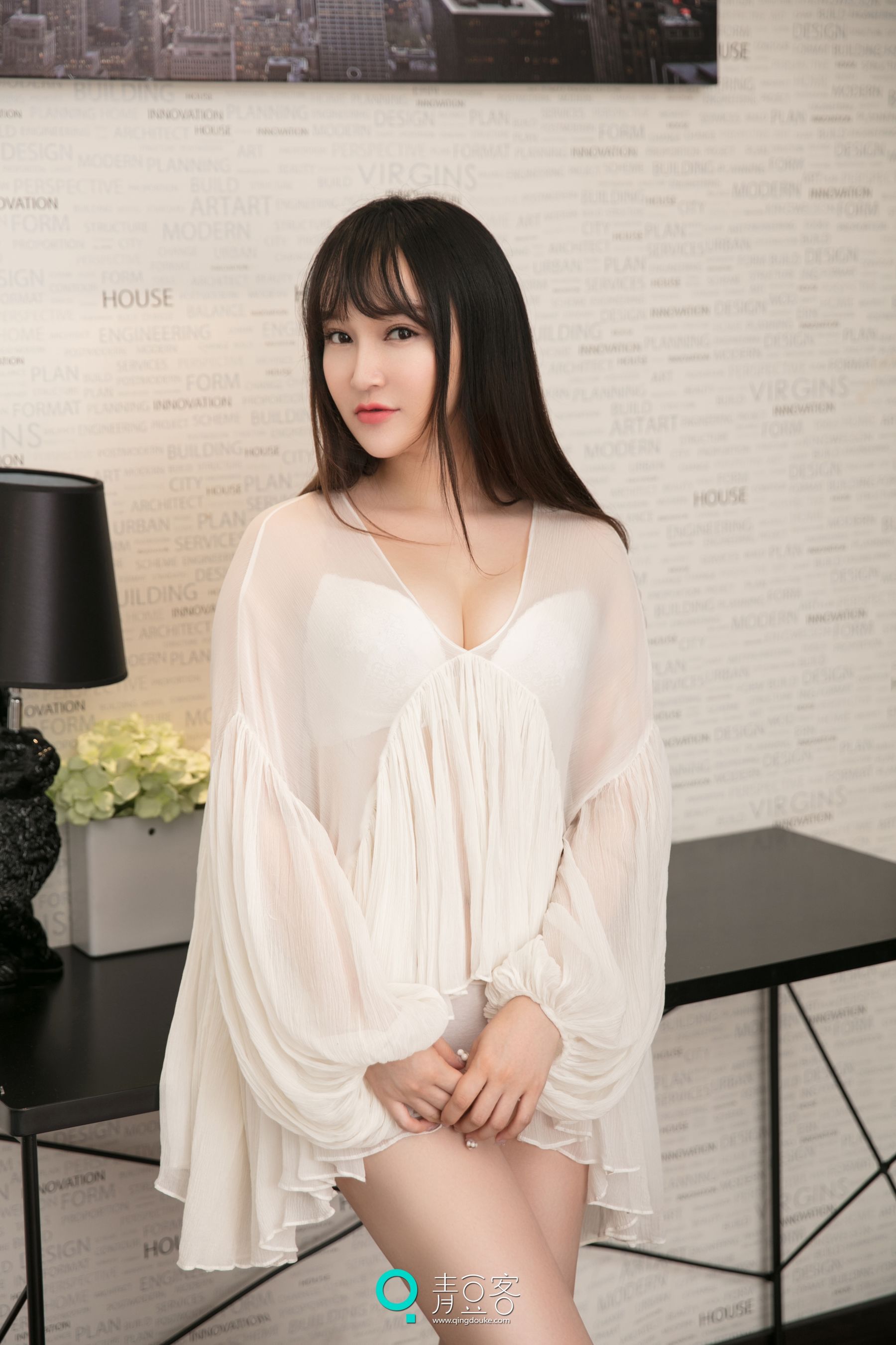 吴娇《透视装+女仆+内衣》-图0