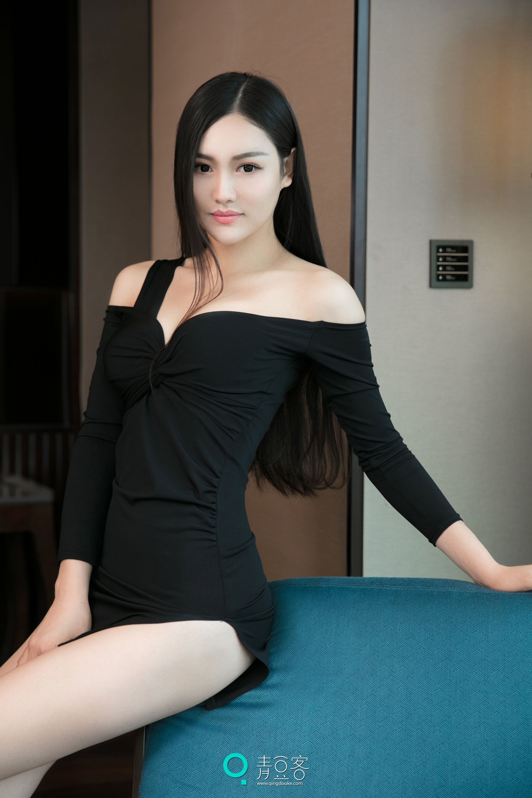 陈思琪《气质长发女神》-图2
