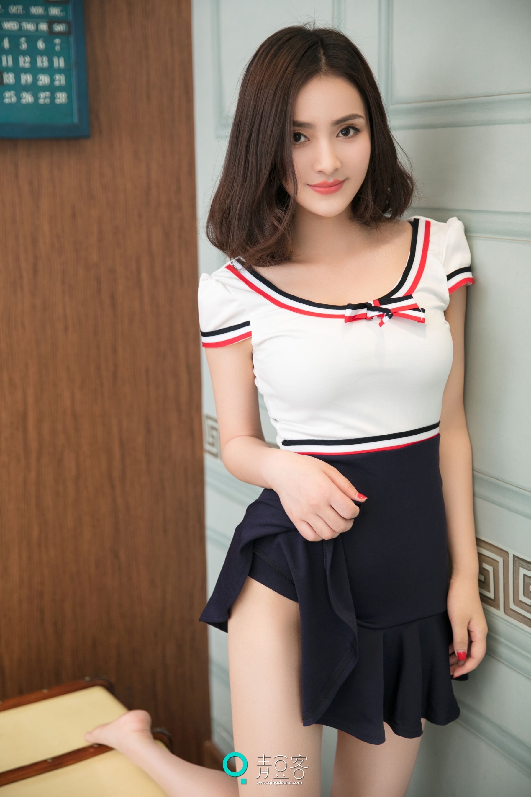 小熊《妩媚短发女神》-图1