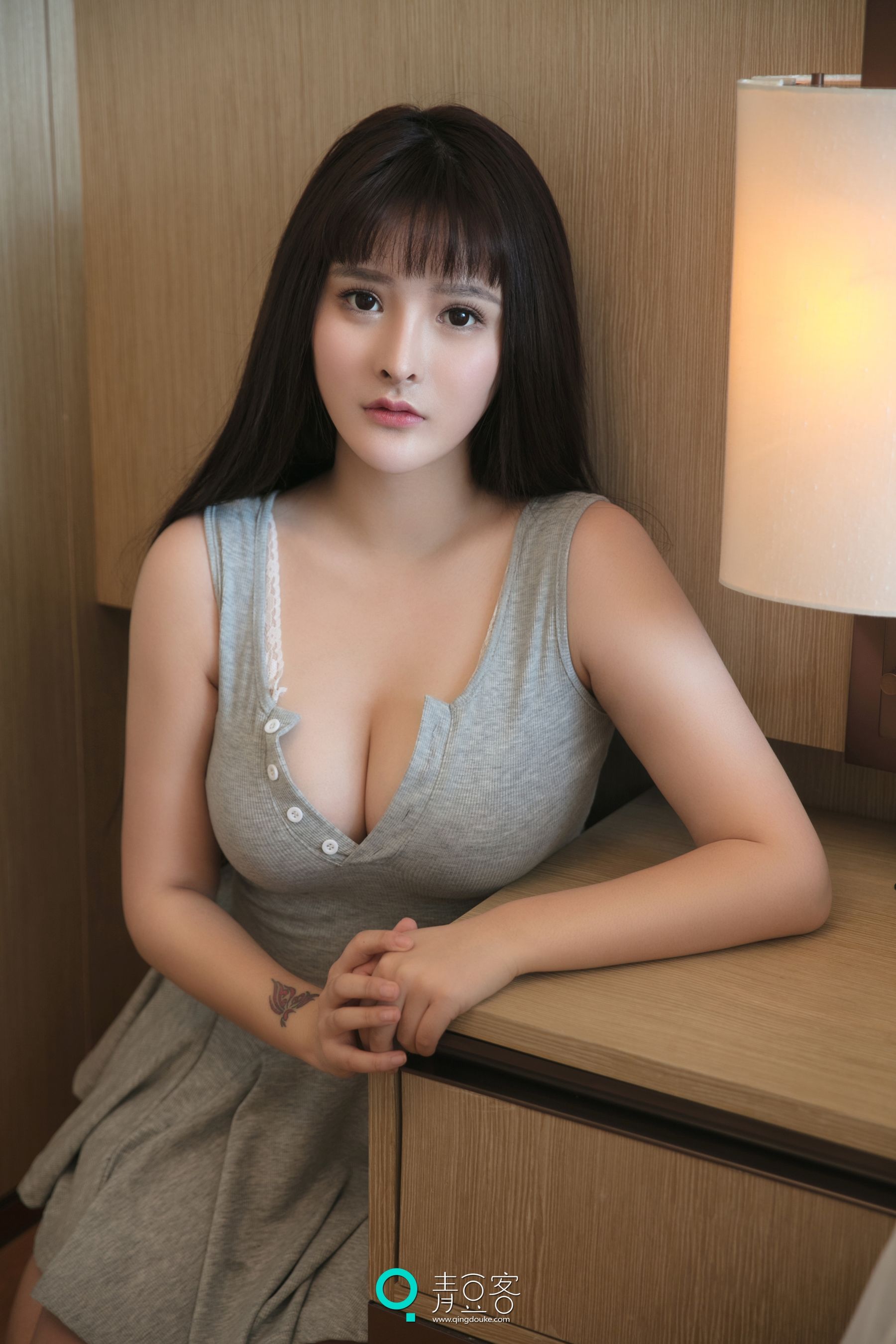 杨漫妮《美胸睡衣》-图1