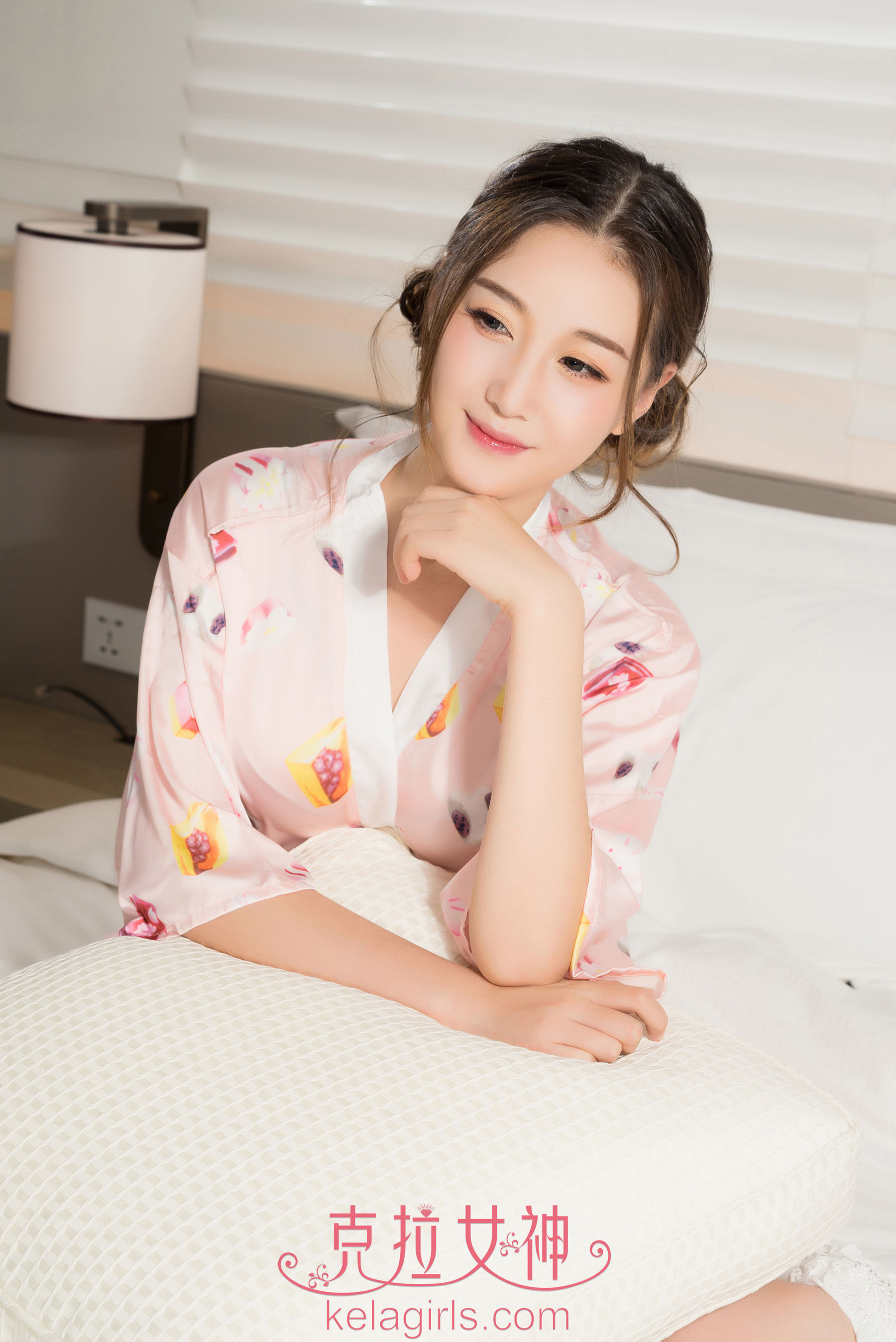 杨暖《面若桃花》-图2