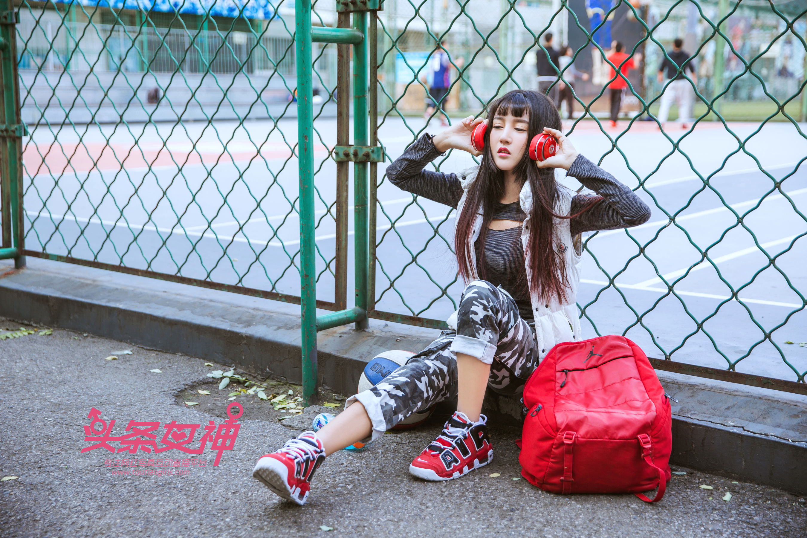 大晗《你的篮球宝贝女友》-图1