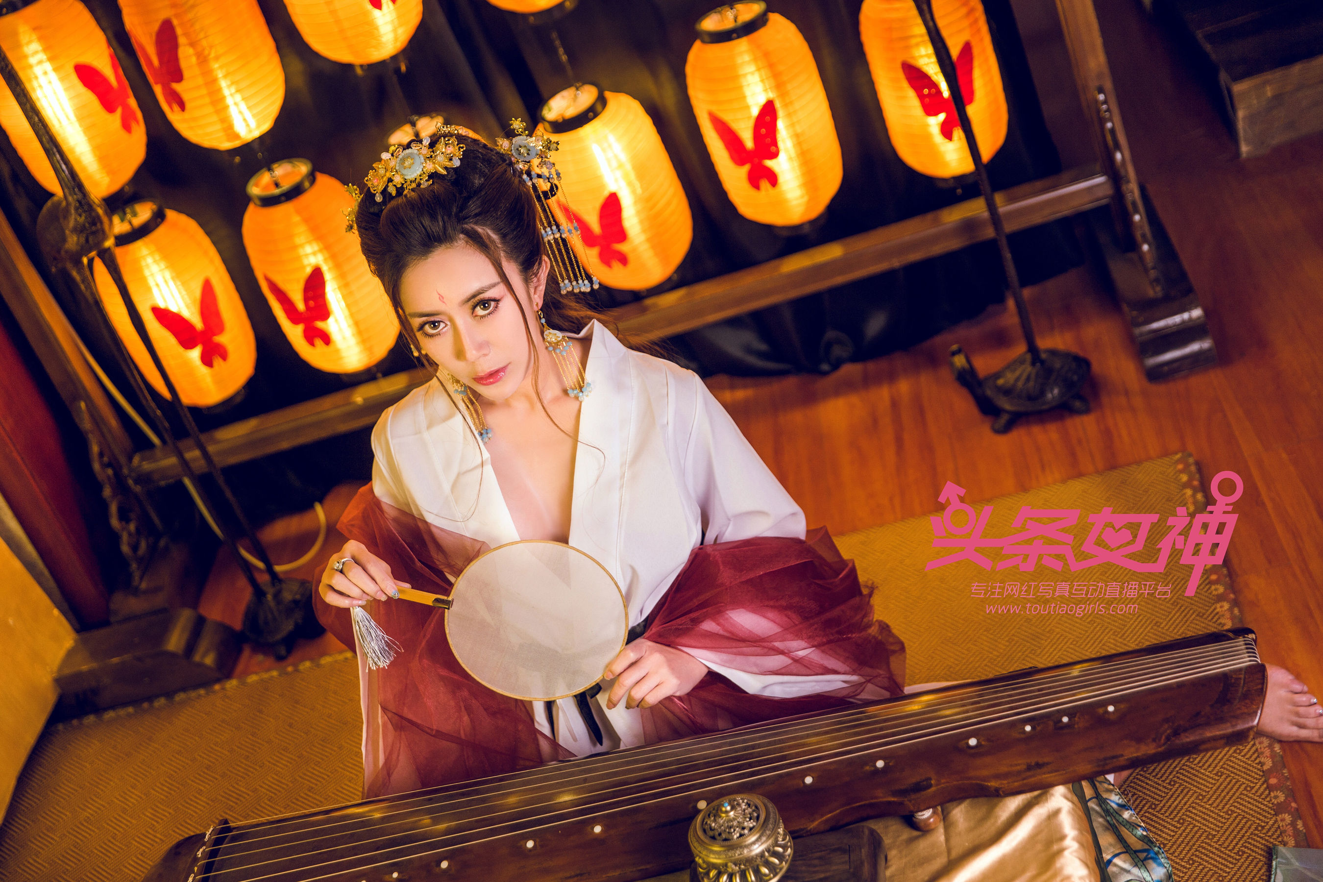 萱宸《当代女帝》-图2