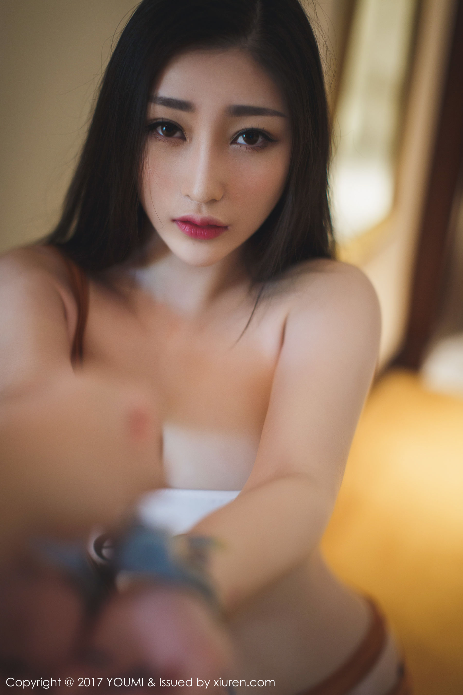 妲己_Toxic《SM手铐制服诱惑+半透蕾丝吊带》  Vol.077-图2