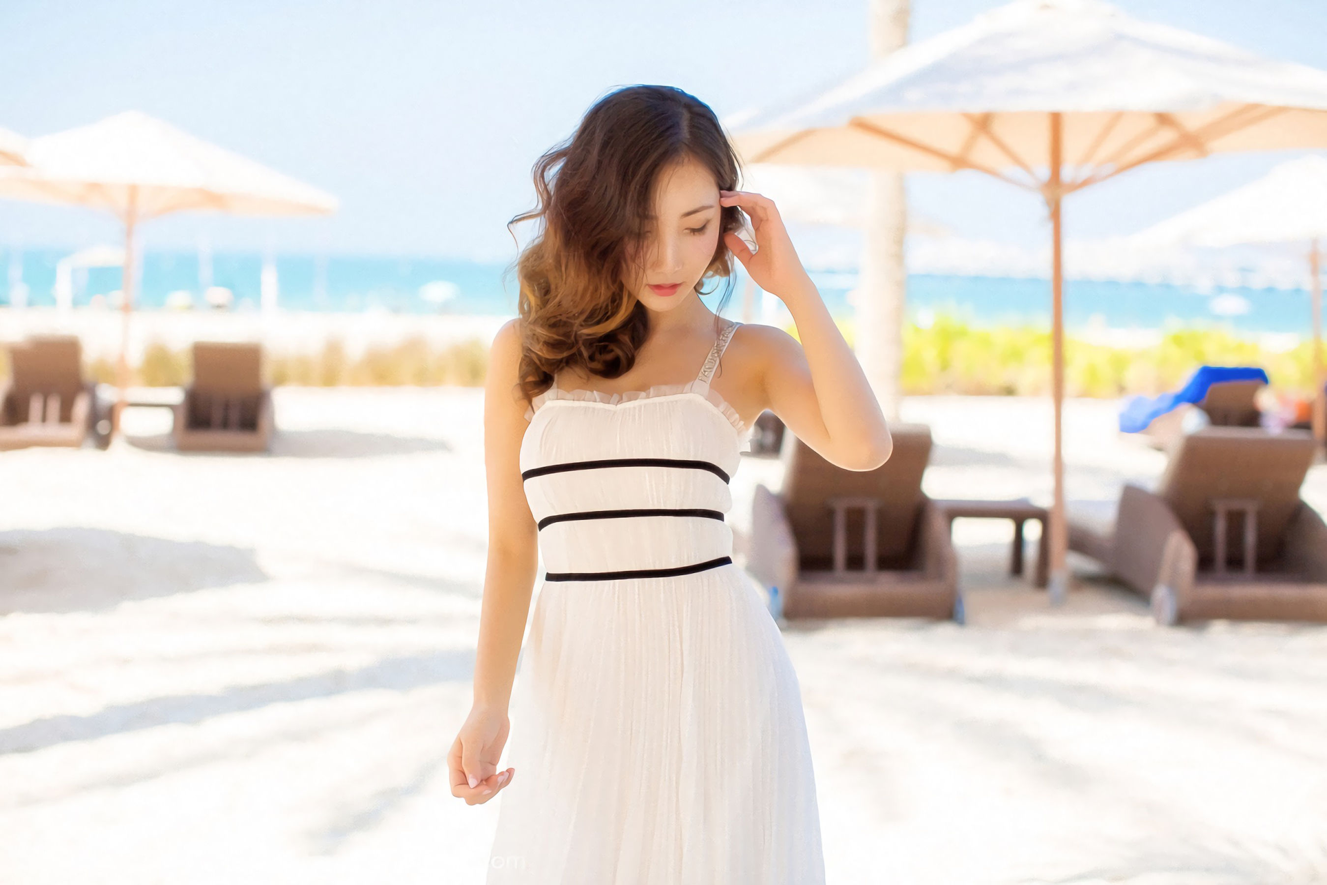 Yumi-尤美《迪拜旅拍 沙滩女神》  Vol.078-图33