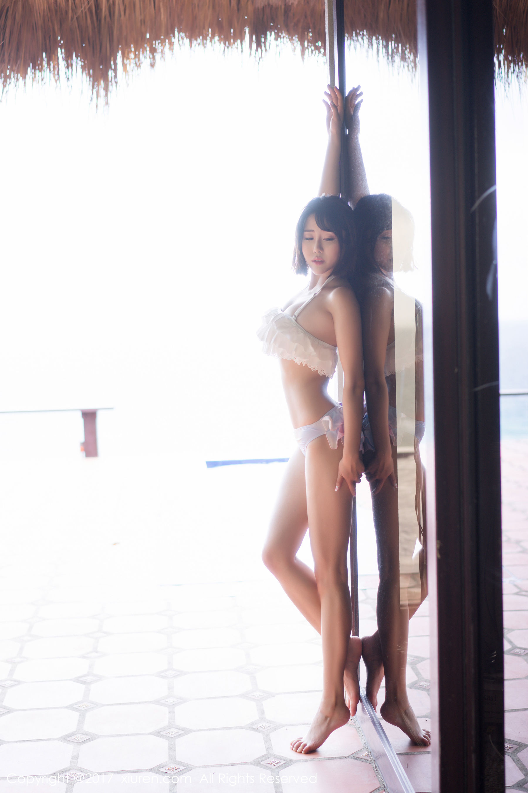 兜豆靓Youlina《室外清新，室内性感特写》  NO.814-图0