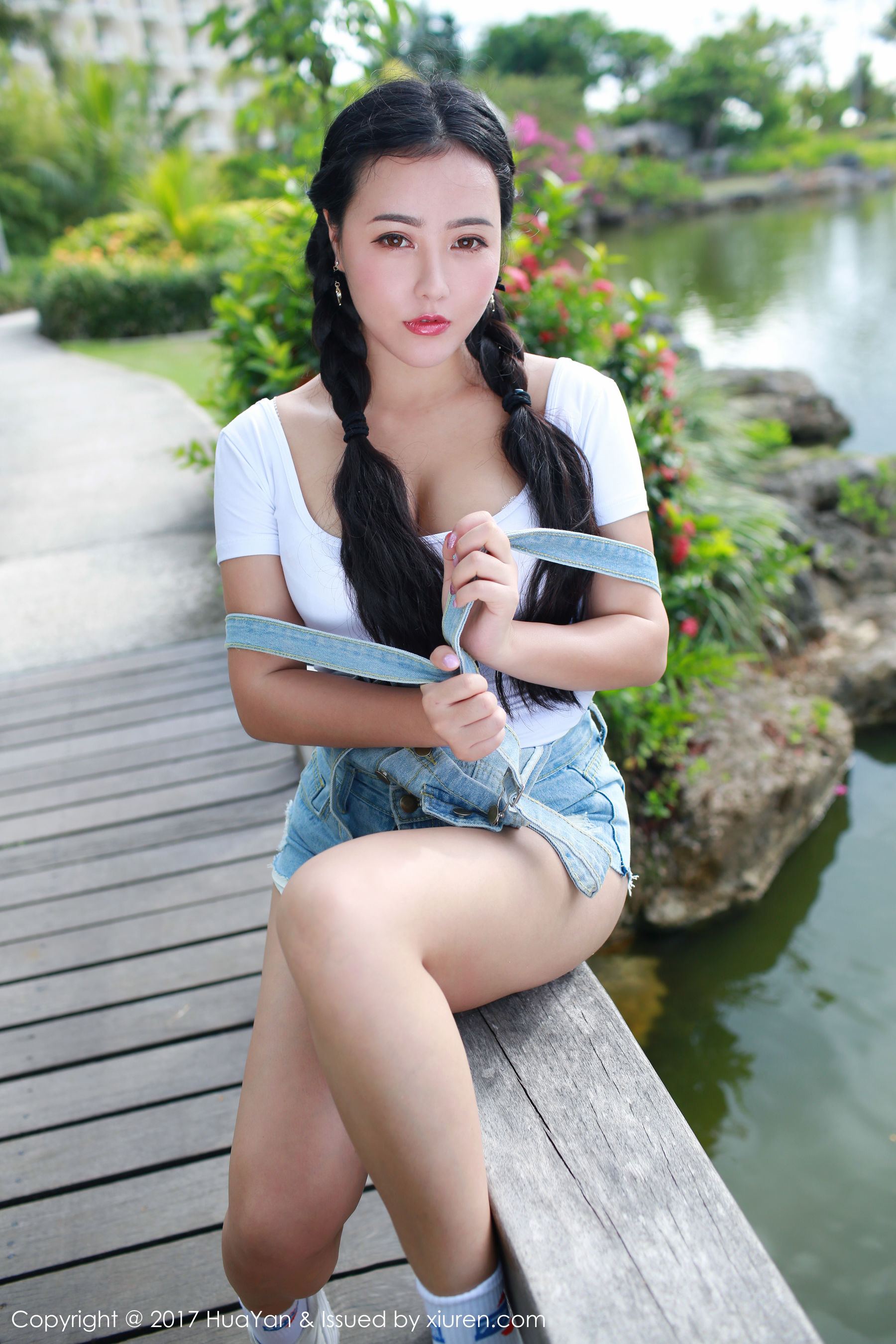 Manuela玛鲁娜《毛衣翘臀+吊带牛仔系列》  Vol.047-图24
