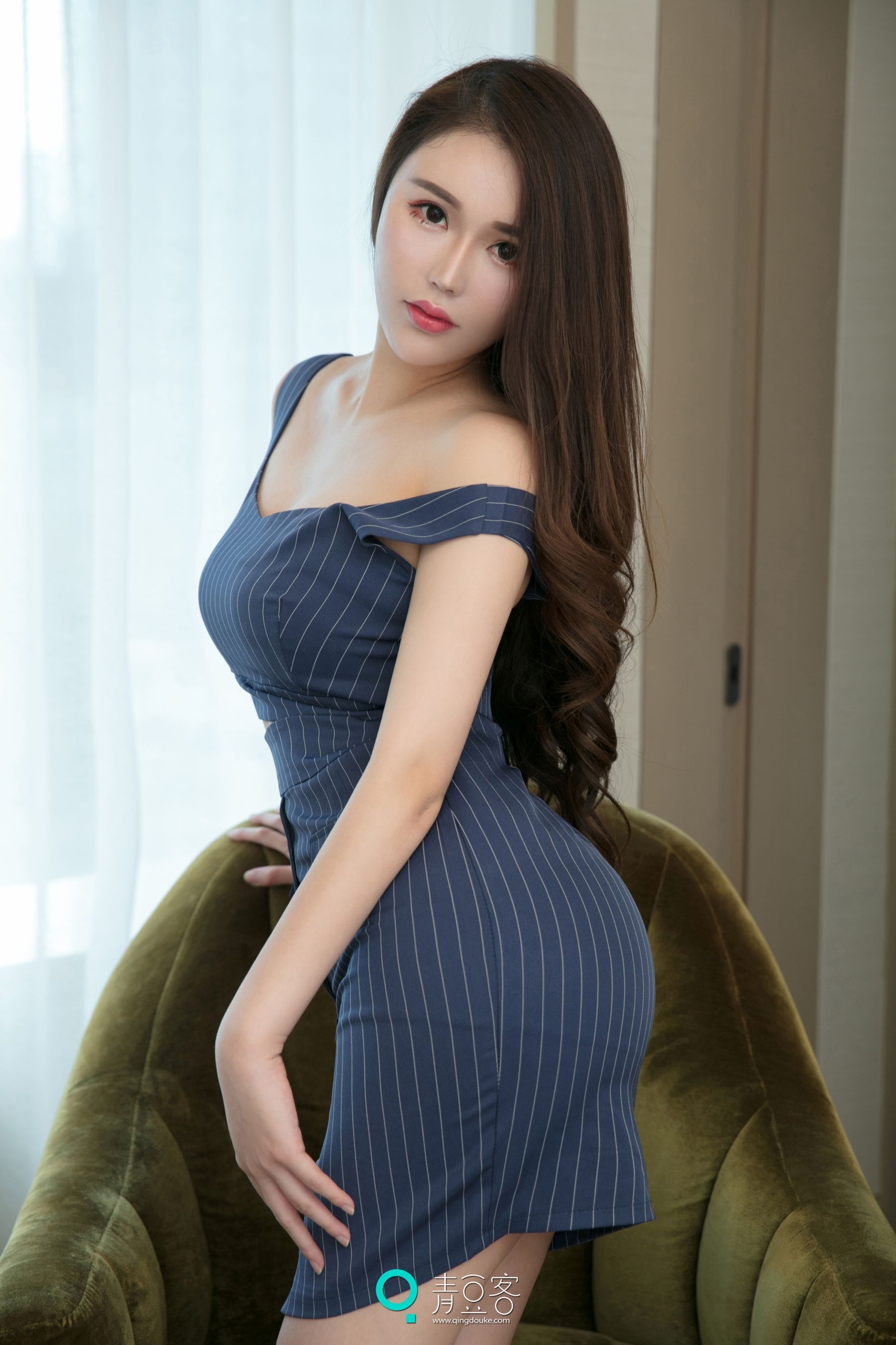 肉蛋/尤妮丝《凹凸有致美女 化身娇艳厨娘》-图10