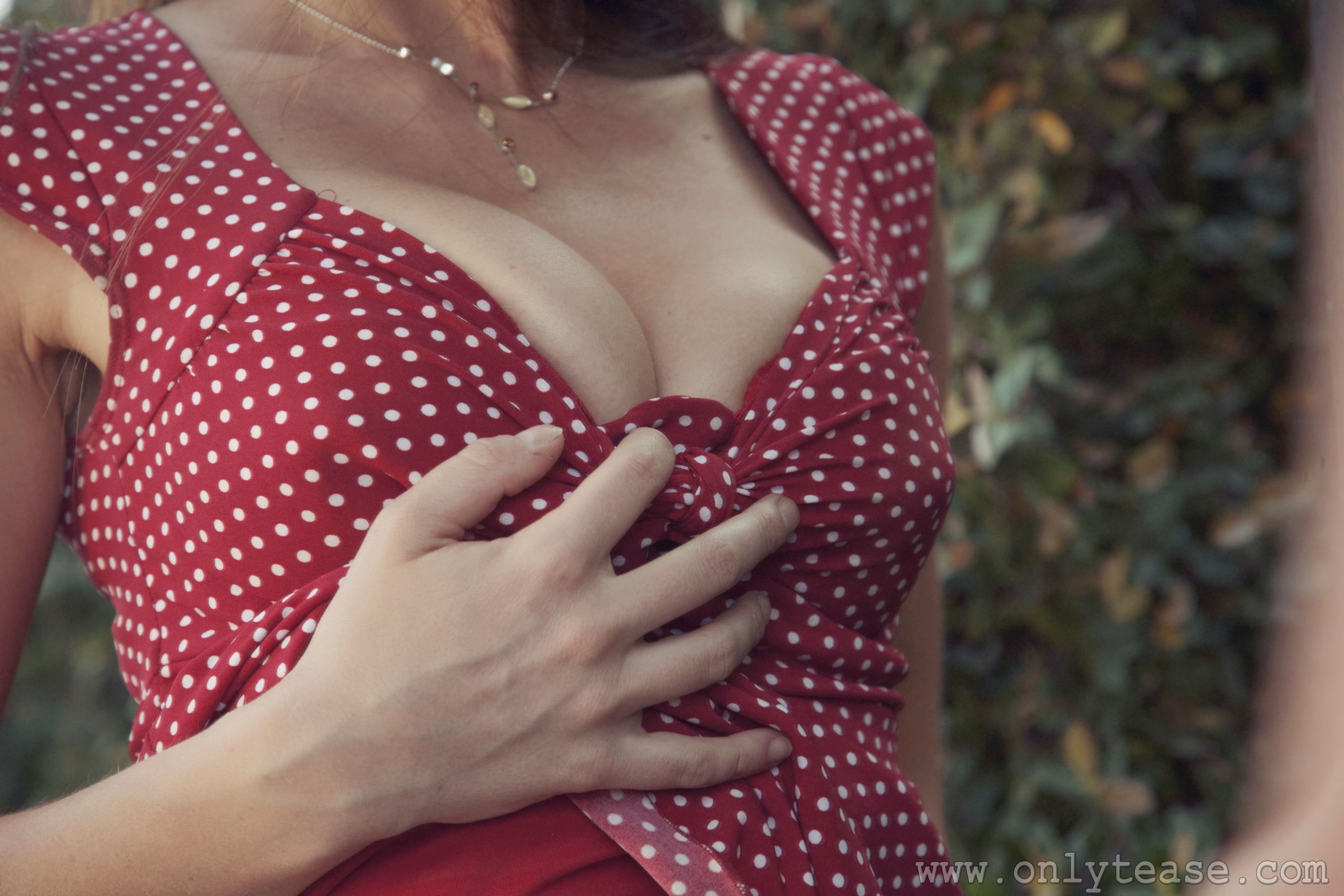 Maria E《镜子里的连衣裙女郎》-图22