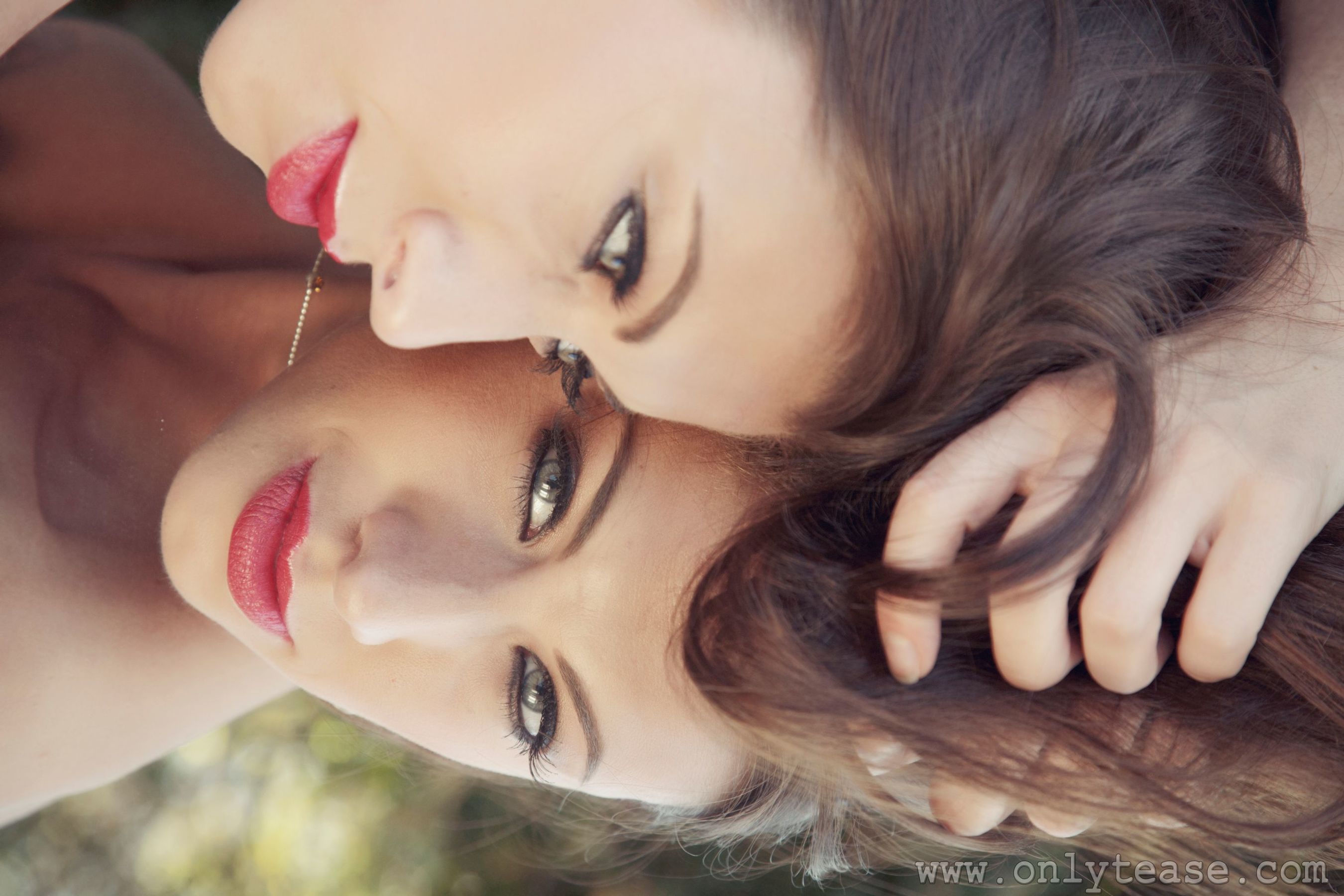 Maria E《镜子里的连衣裙女郎》-图41