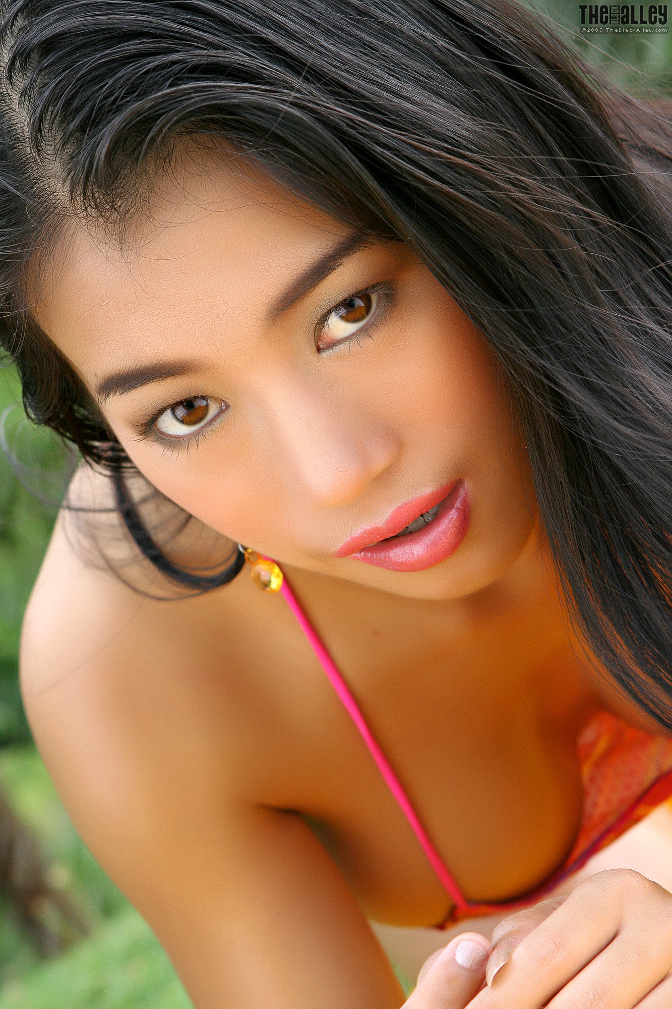 Feng Mei Zhe《外拍性感小肚兜》-图14