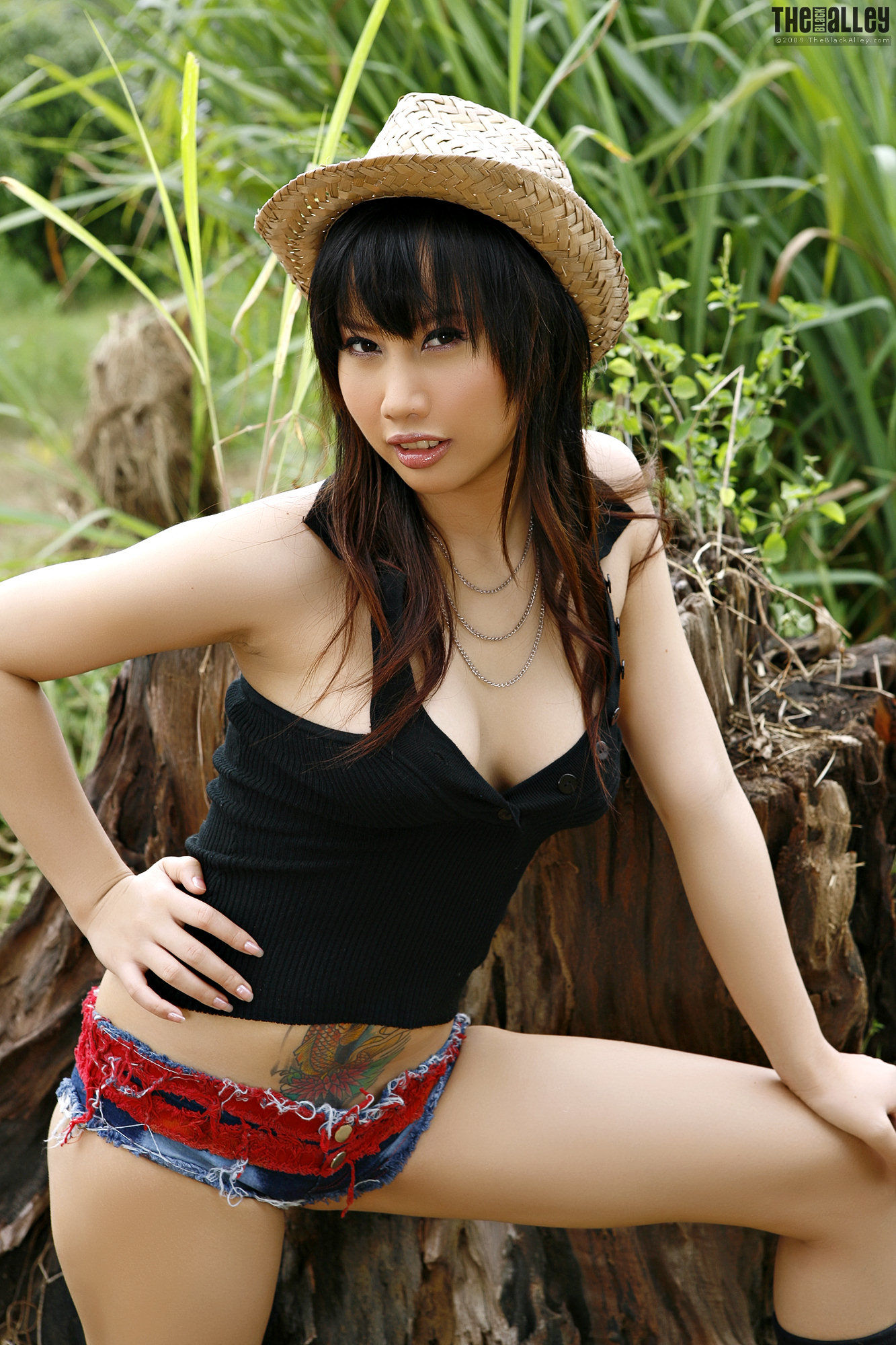 Candy Lee《牛仔妹子外拍》-图0