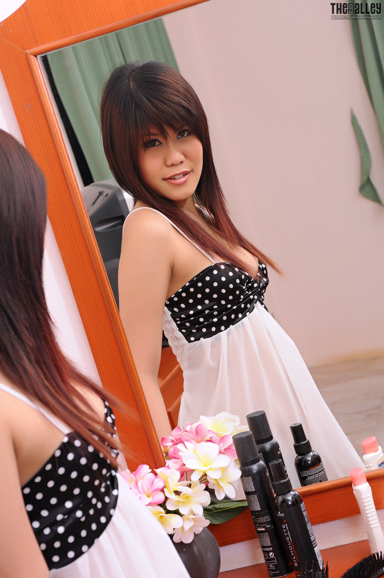 Abby Ngeun《透视睡衣》-图0