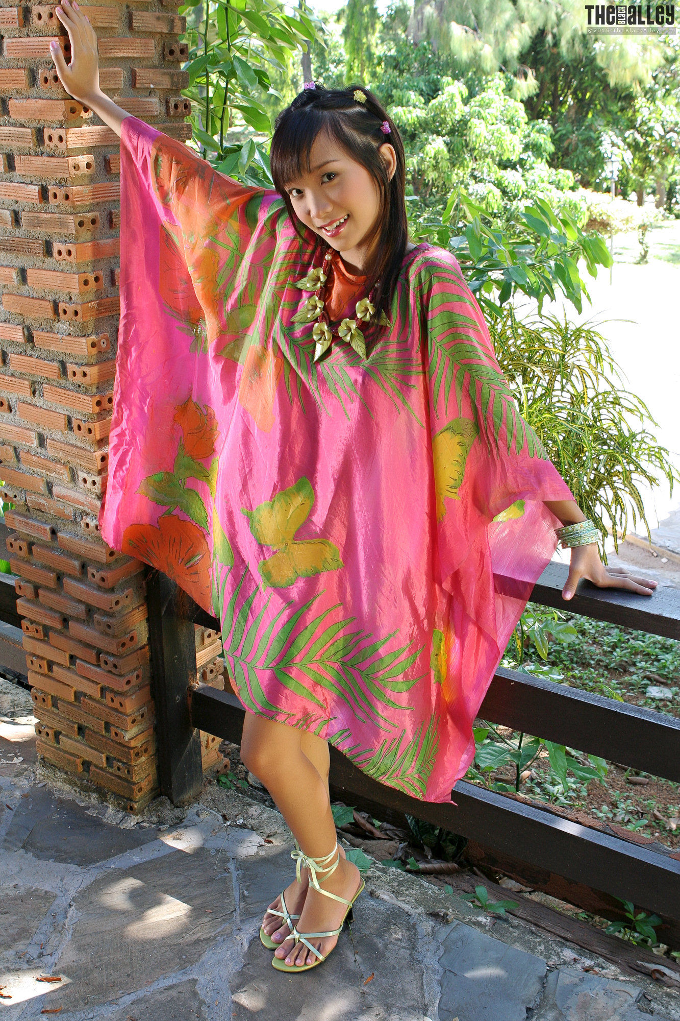 Lolita Cheng《透视薄衫》-图6