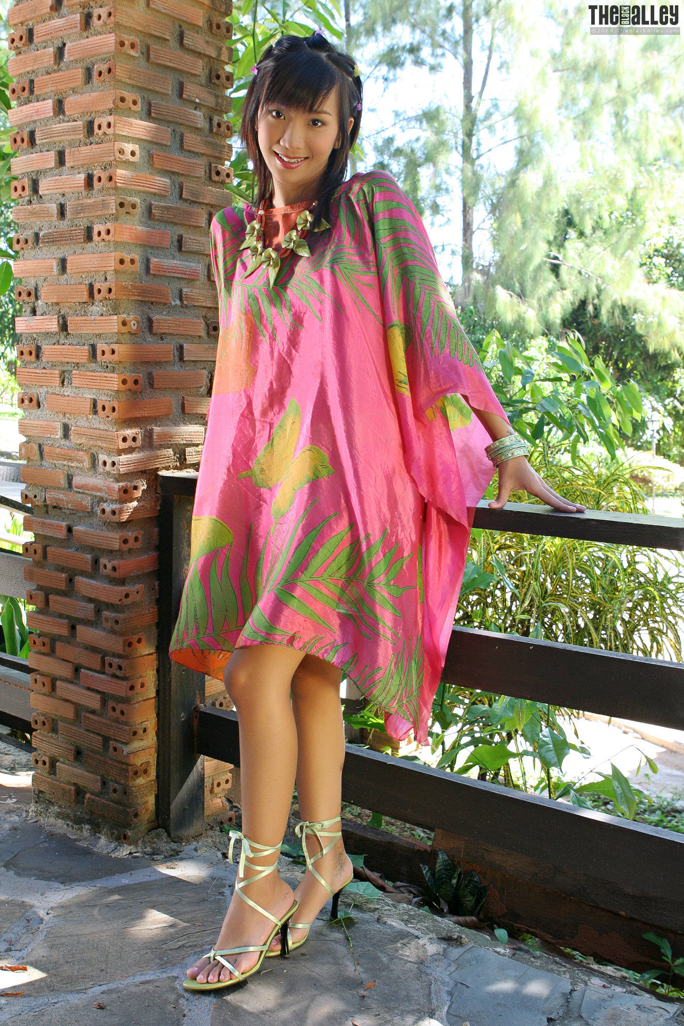 Lolita Cheng《透视薄衫》-图7