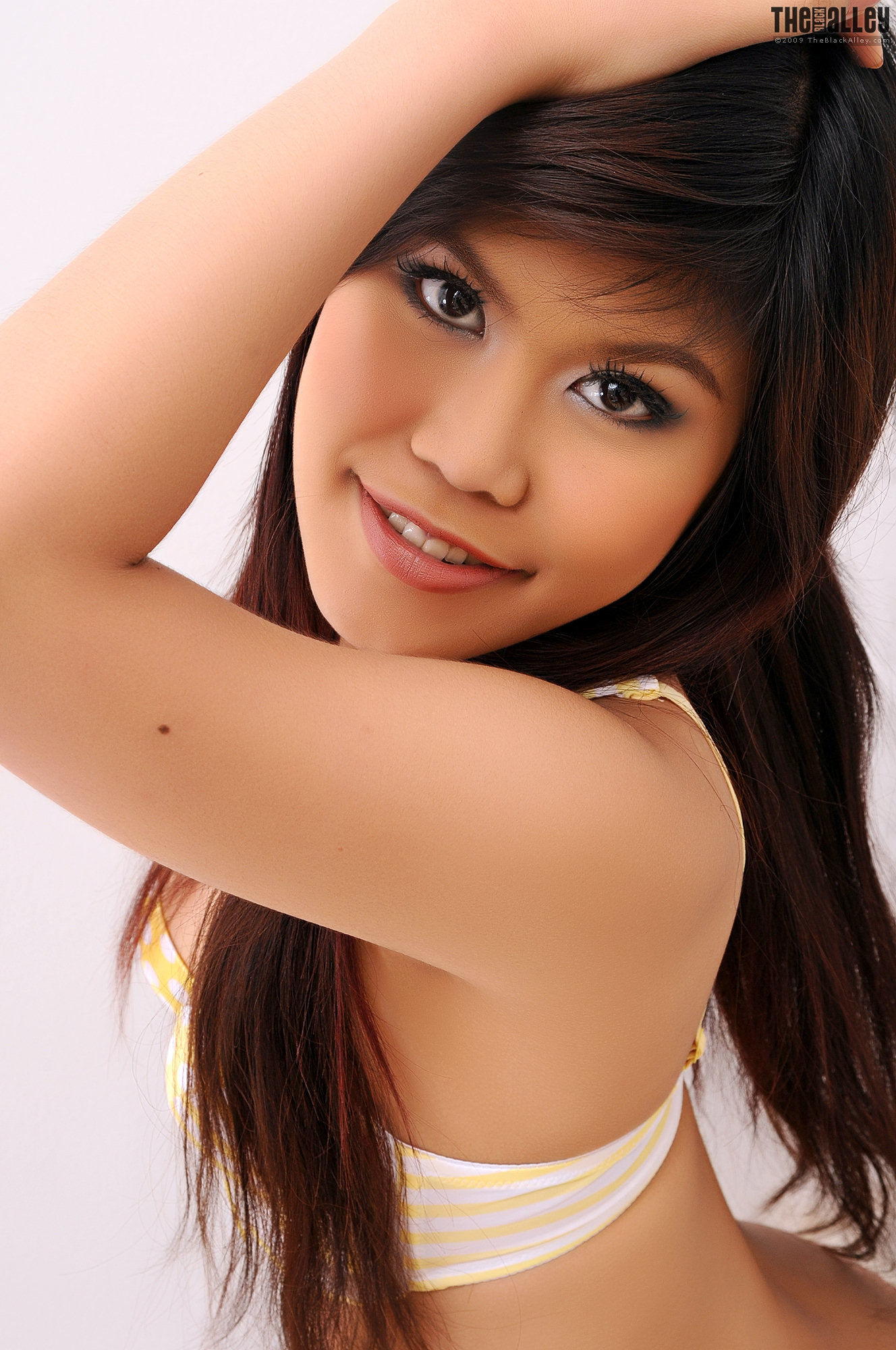 Abby Ngeun《肉感少女》-图1