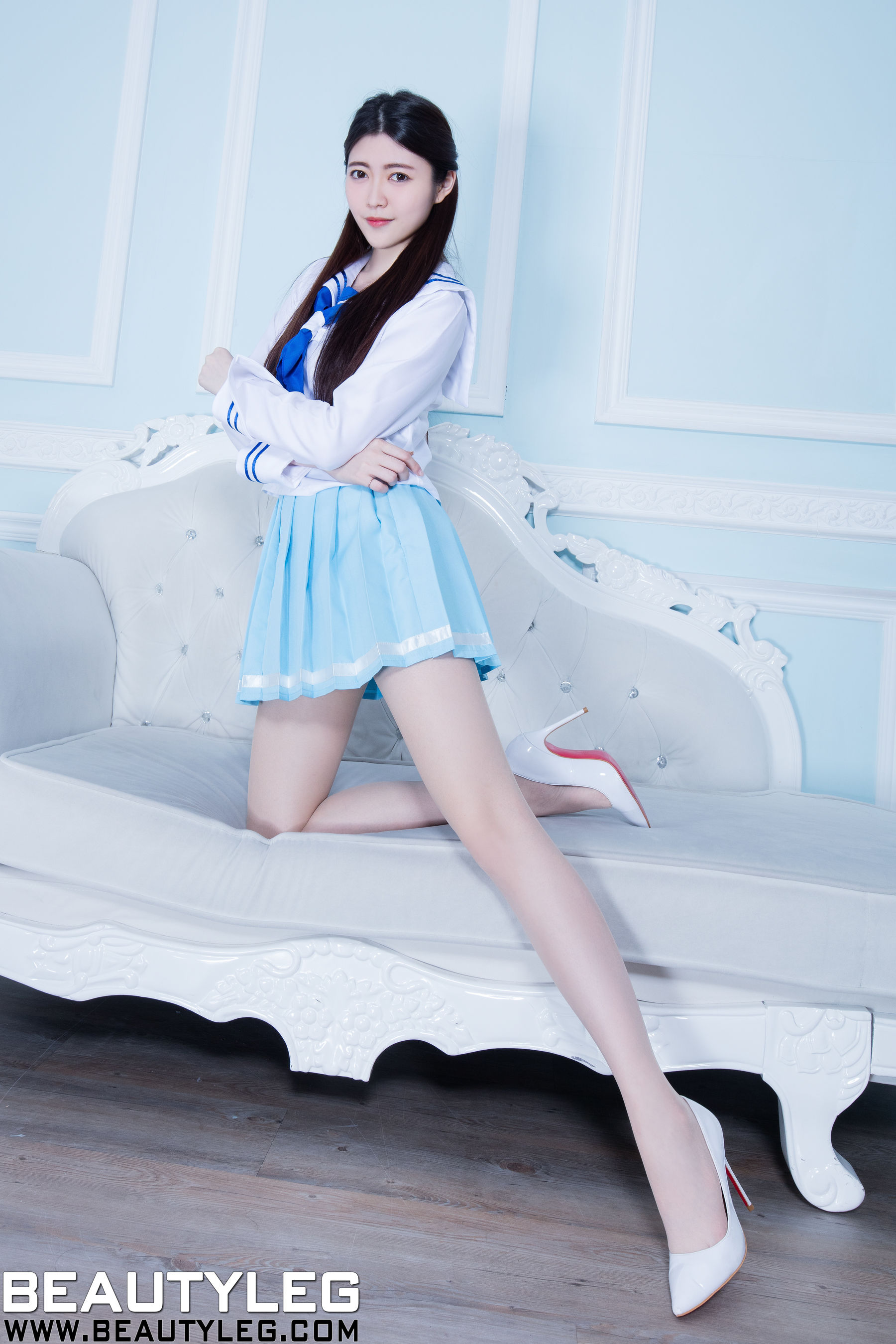 腿模Brindy《黑丝旗袍+学生装》  No.1555 美腿-图20