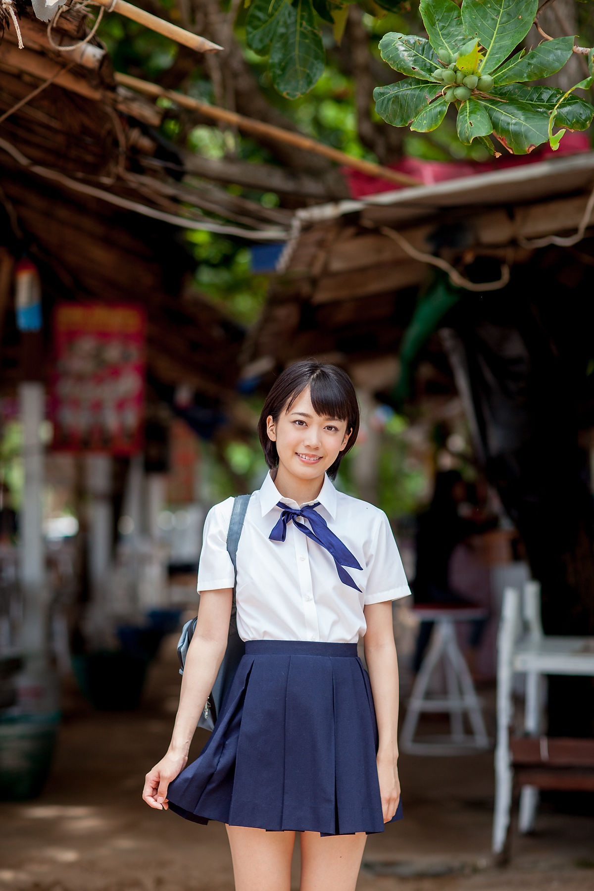 西野小春《海边校服+高叉泳装》-图0