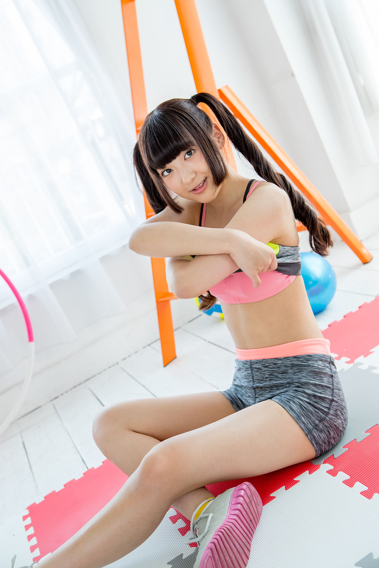 高梨あい《双马尾健身+背心系列》-图24