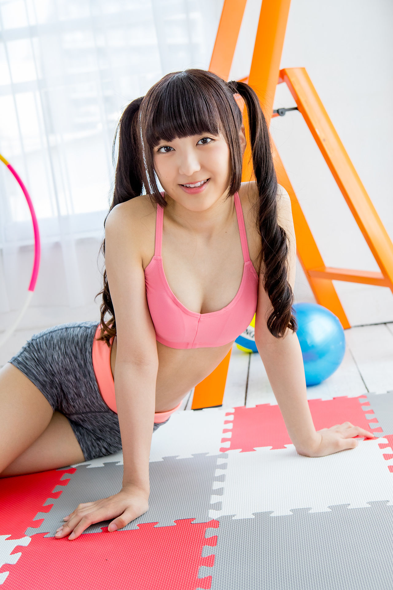 高梨あい《双马尾健身+背心系列》-图32