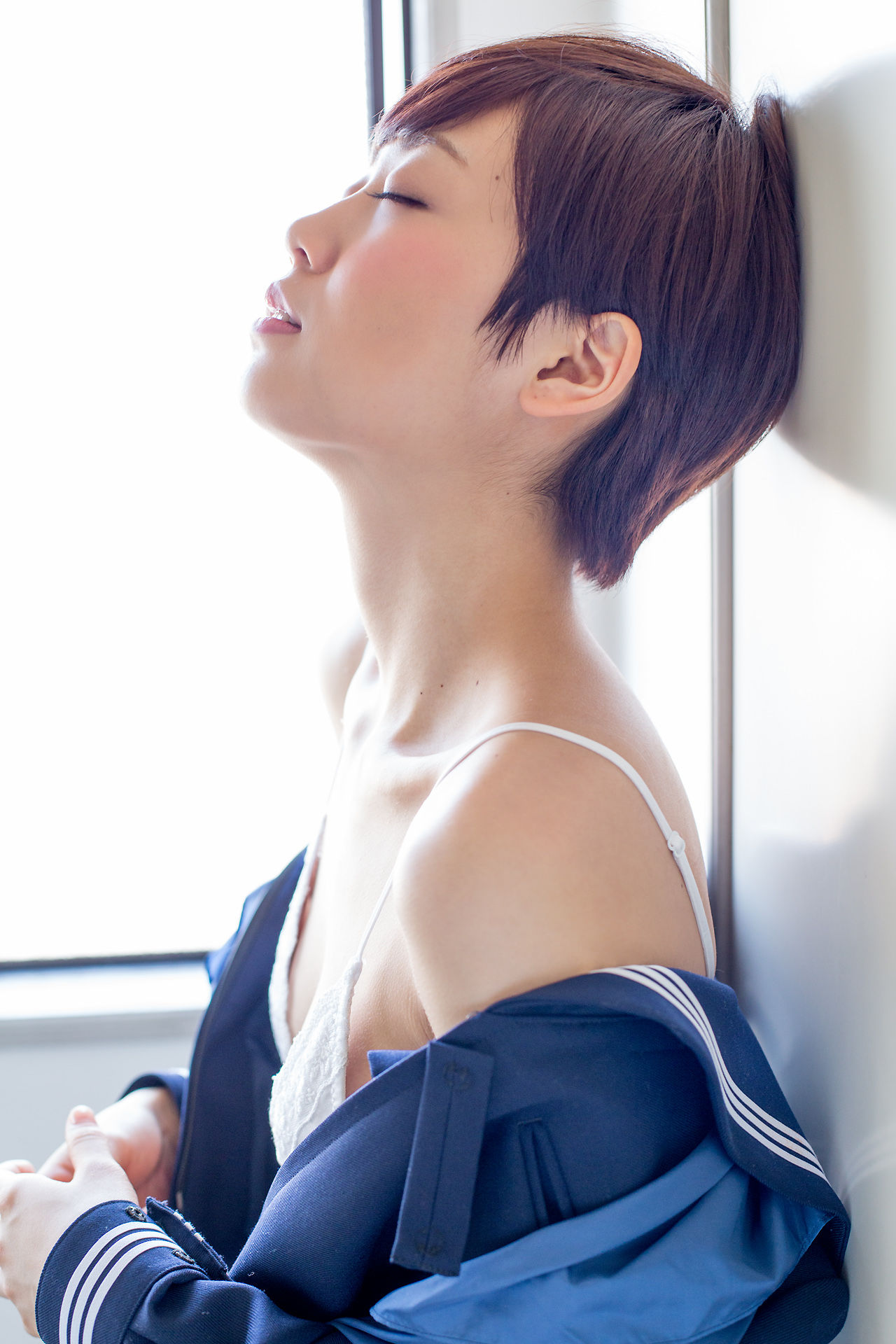 西野小春《黑丝制服+大胆诱惑》-图21