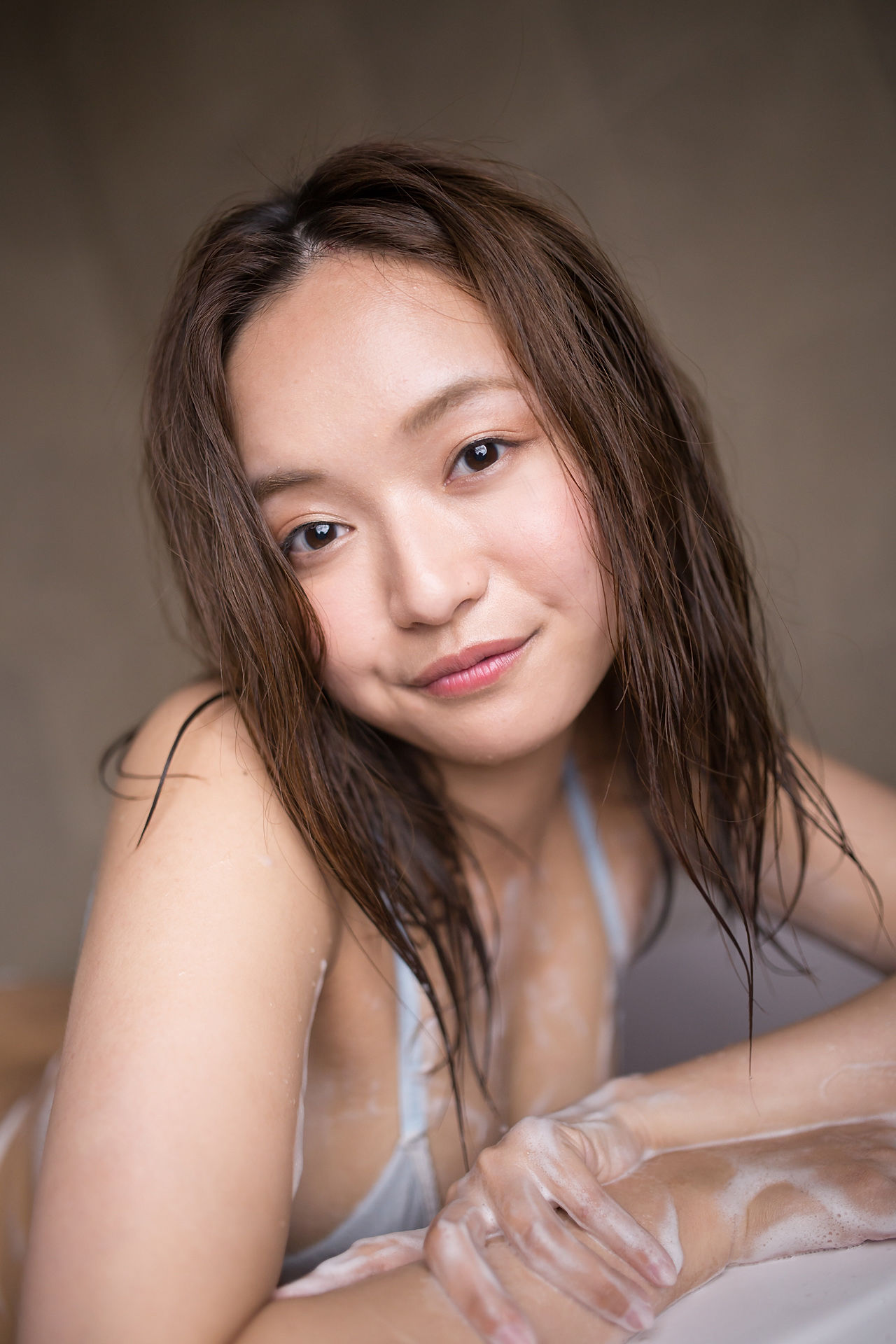 山中真由美《泳池戏水+浴室沐浴》-图57