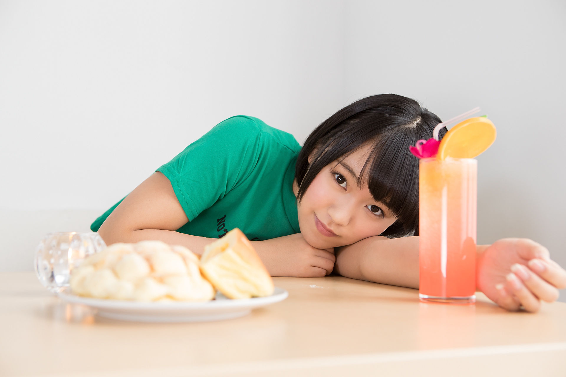 Anju Kouzuki 香月杏珠《T恤少女》-图16