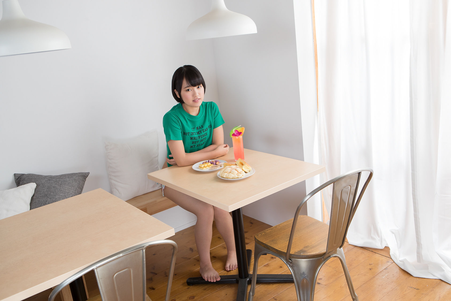 Anju Kouzuki 香月杏珠《T恤少女》-图6