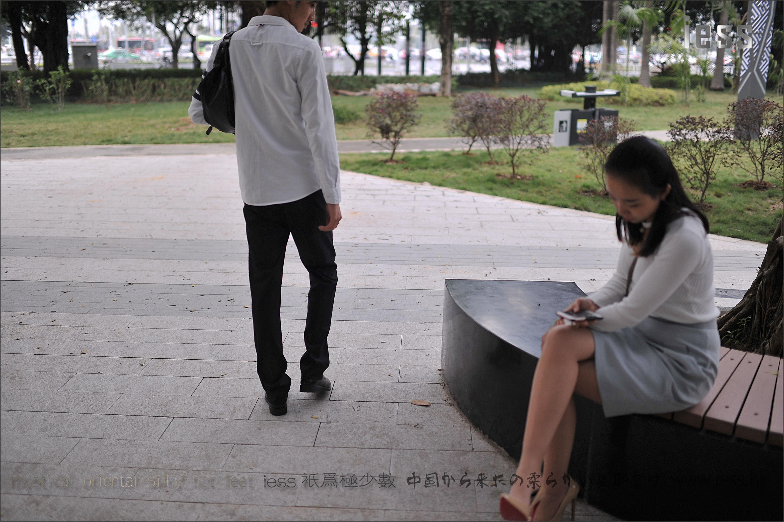 丝足便当127《户外丝袜》-图3