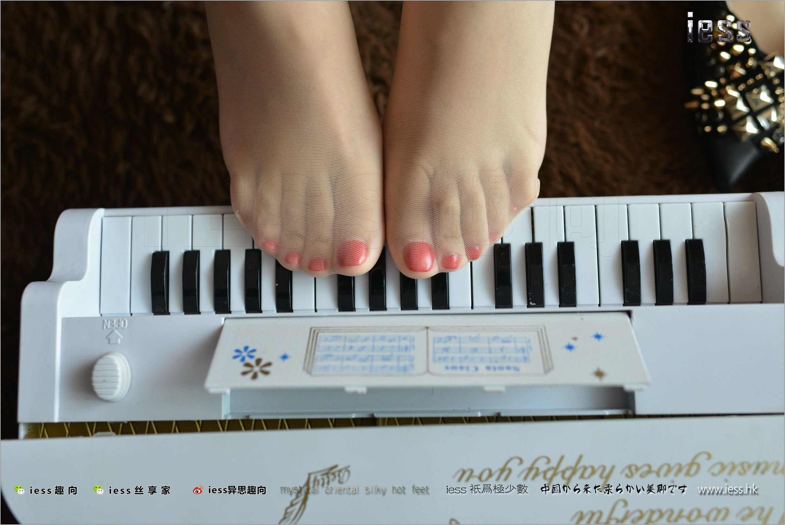 丝足便当138 人妻芳芳 《脚尖下的钢琴鸣奏曲》-图54
