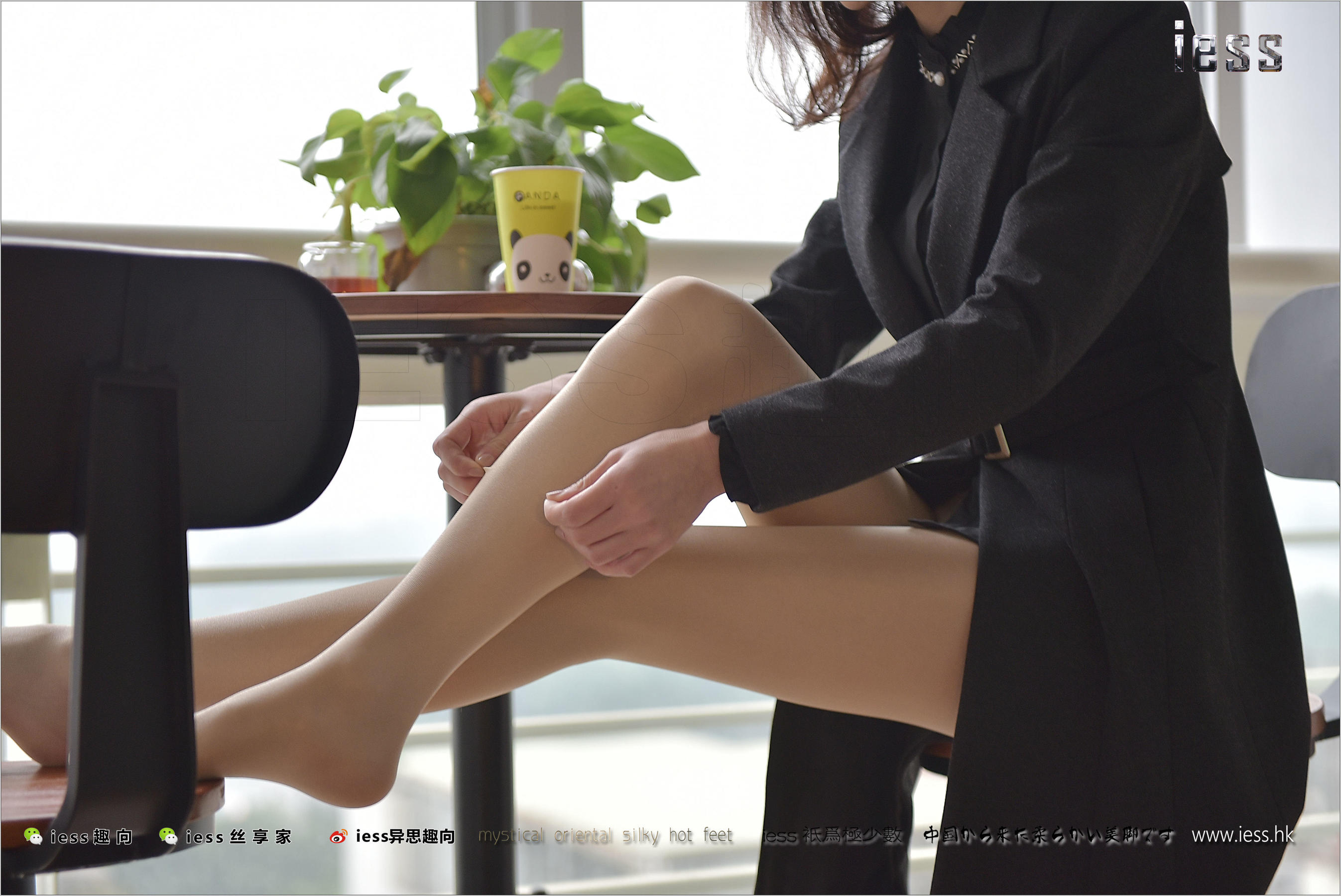 丝足便当175 小六 《风衣下的裸氨厚肉丝》-图57