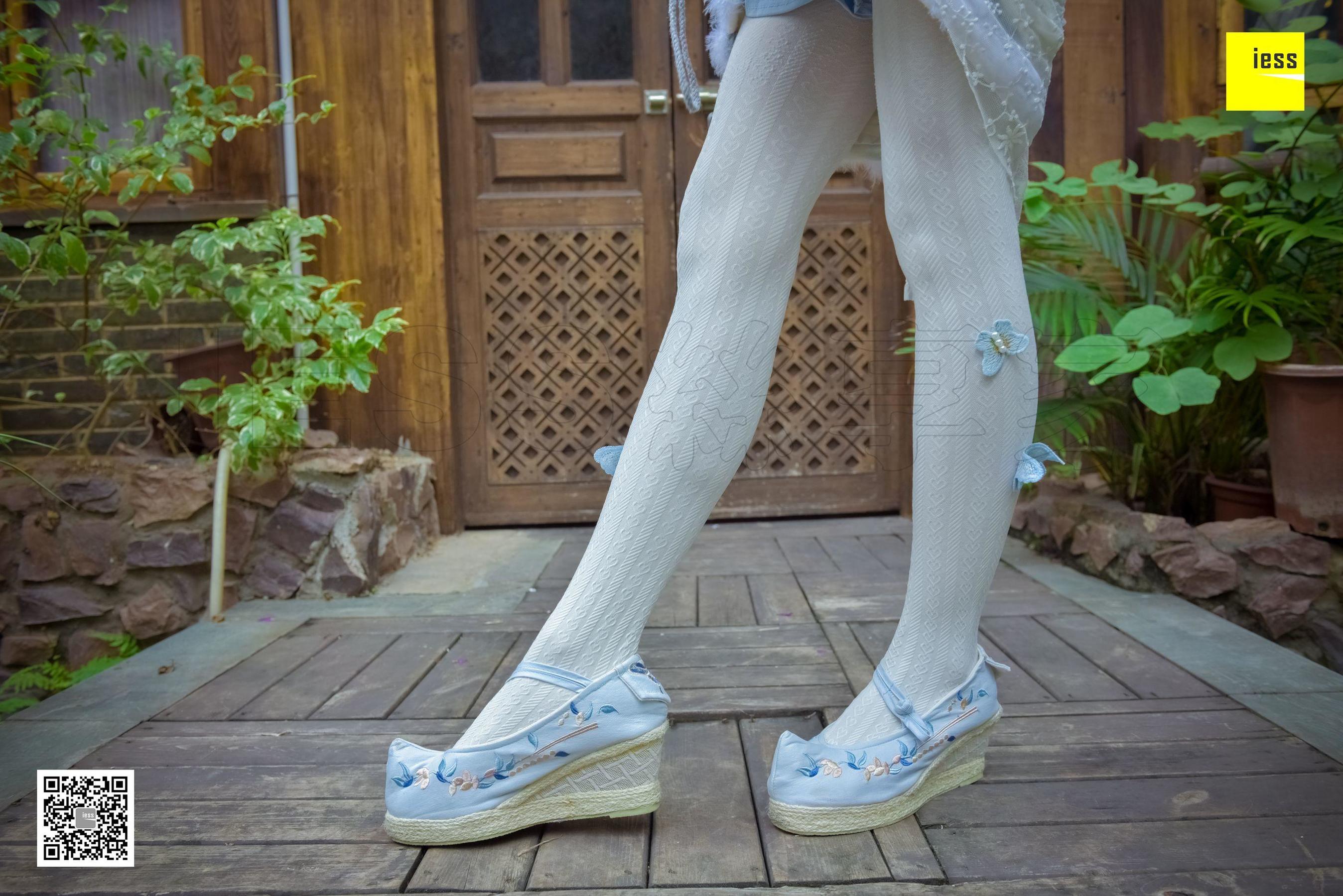 丝享家122 木木 《汉服绣花鞋白色袜》-图1