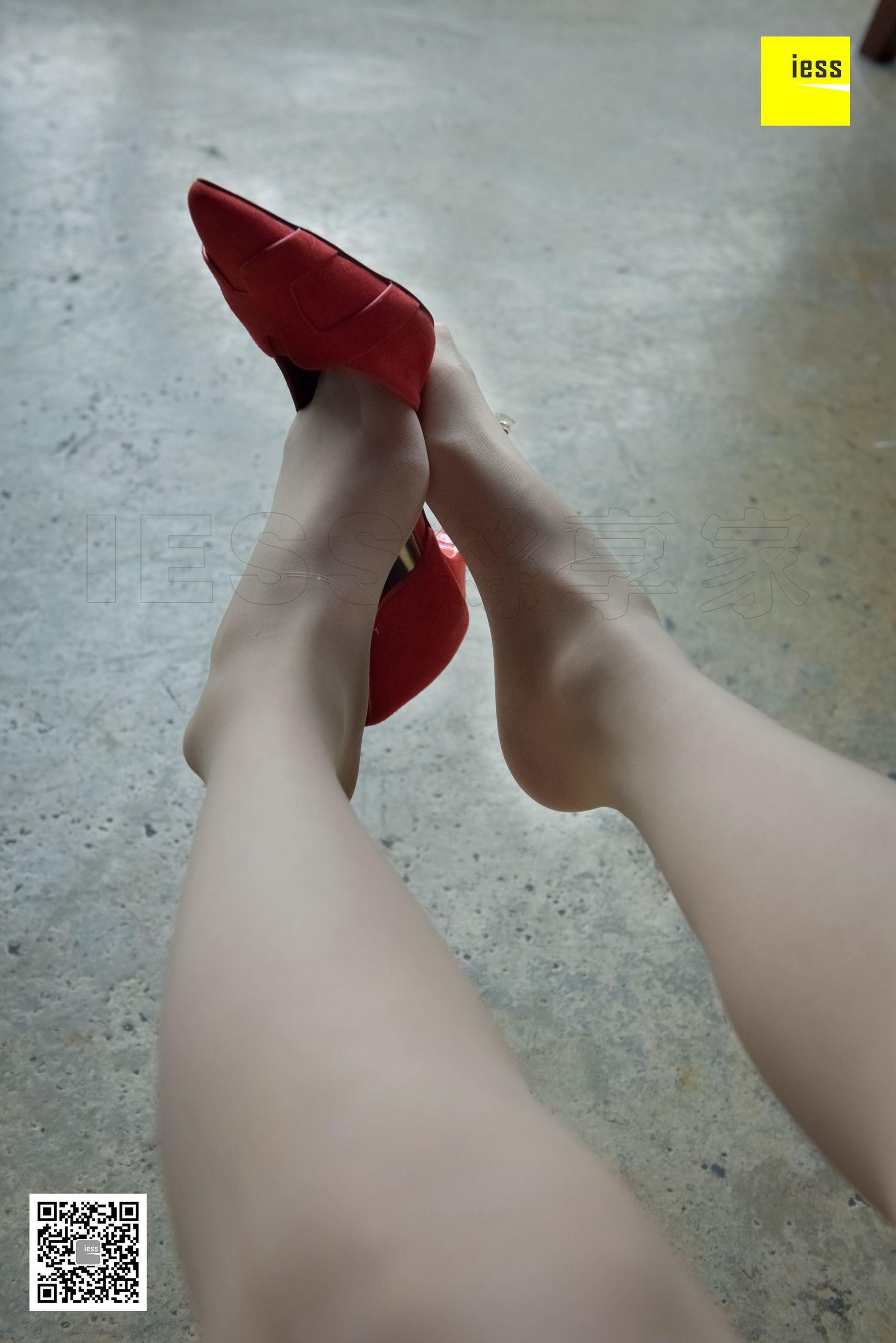 丝享家127 婉萍 《蕾丝裙肉丝红鞋》-图0