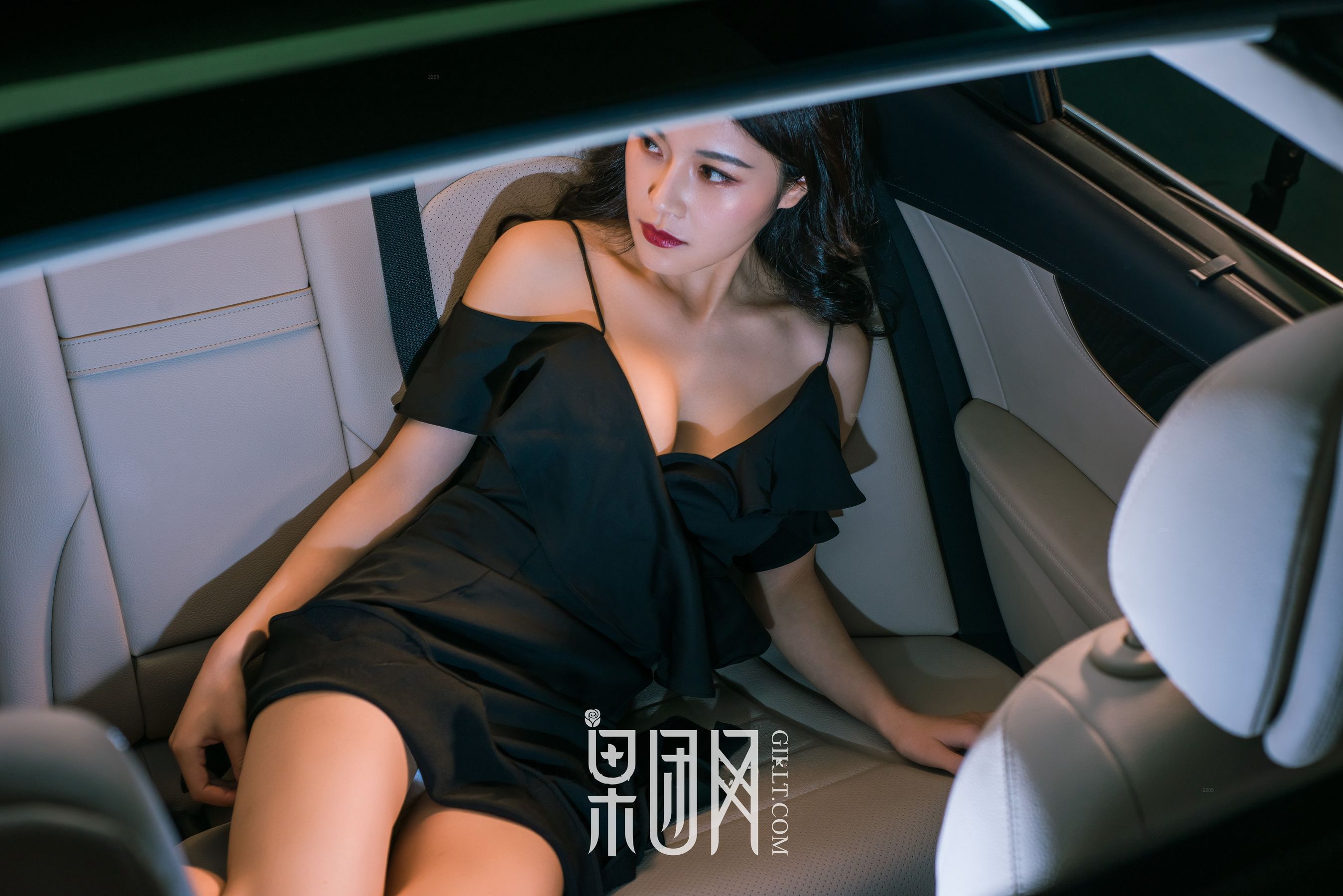 微微《美女vs豪车，你选择哪个！》  No.107-图23