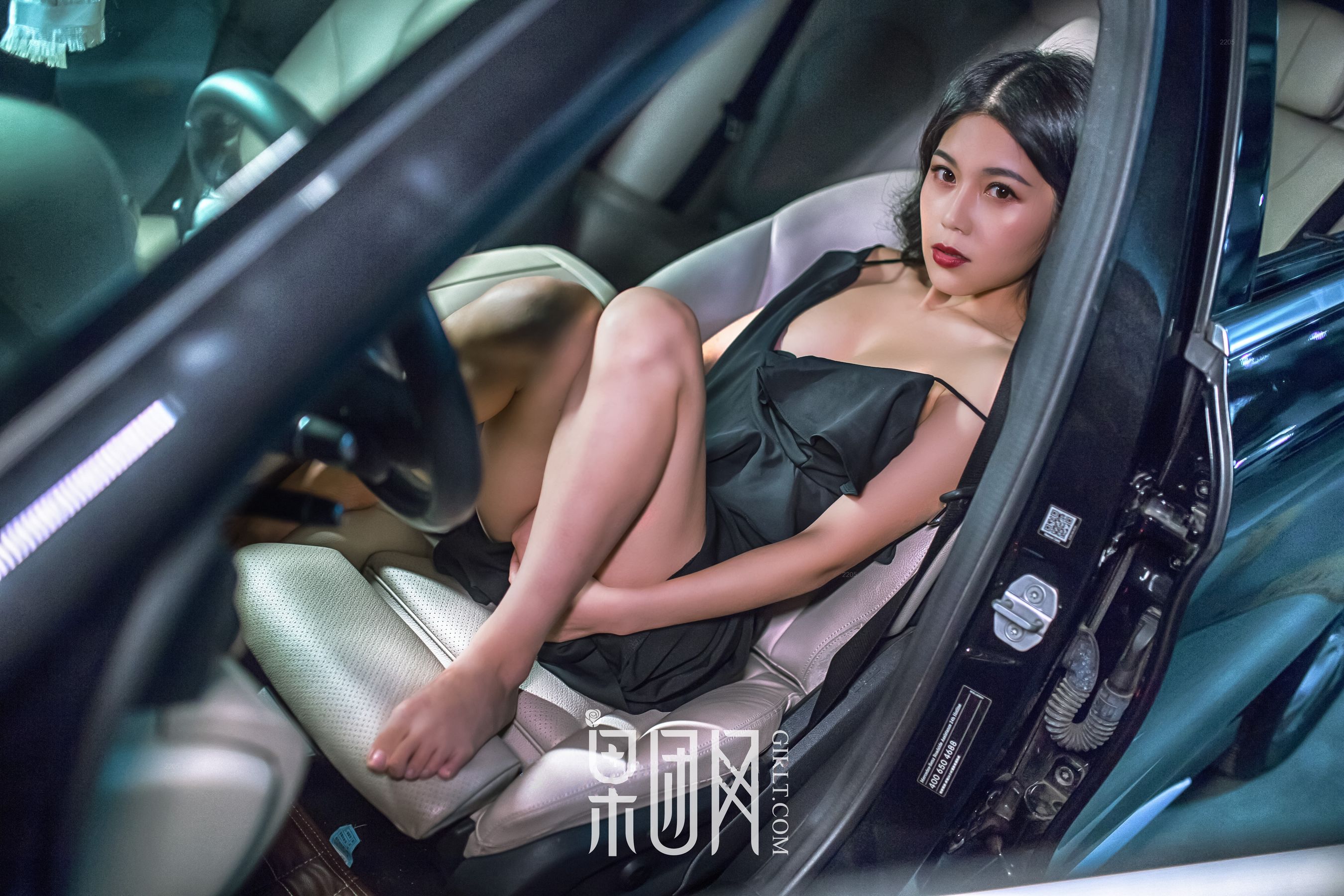 微微《美女vs豪车，你选择哪个！》  No.107-图56