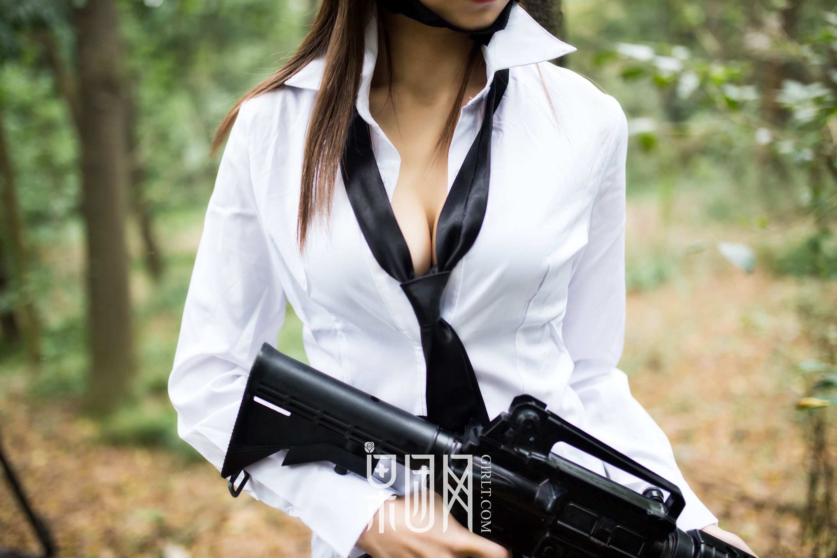 蘑菇《美女野外激战，性感撩人！》  NO.109-图15
