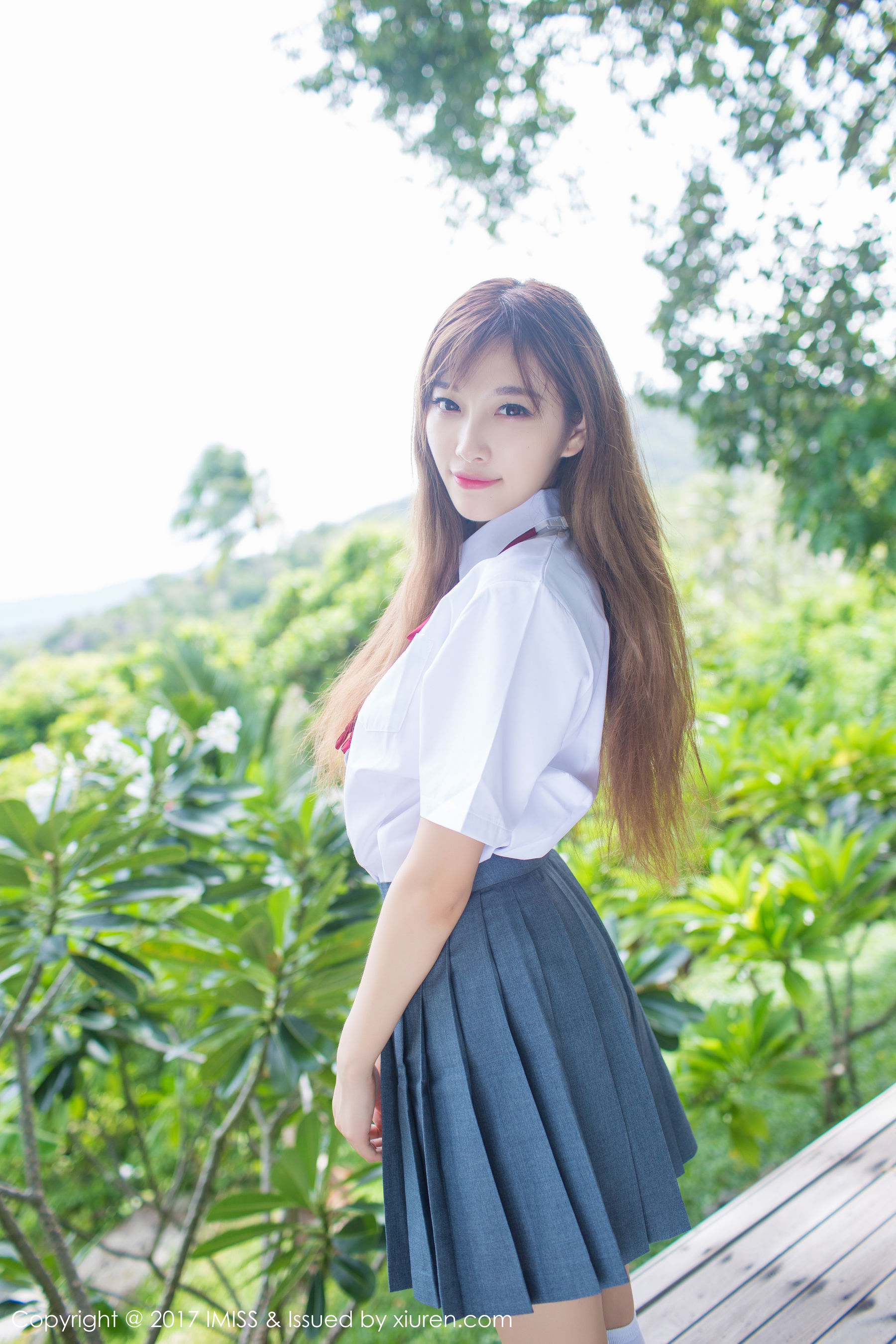 杨晨晨sugar《室外校服系列》  VOL.195-图1
