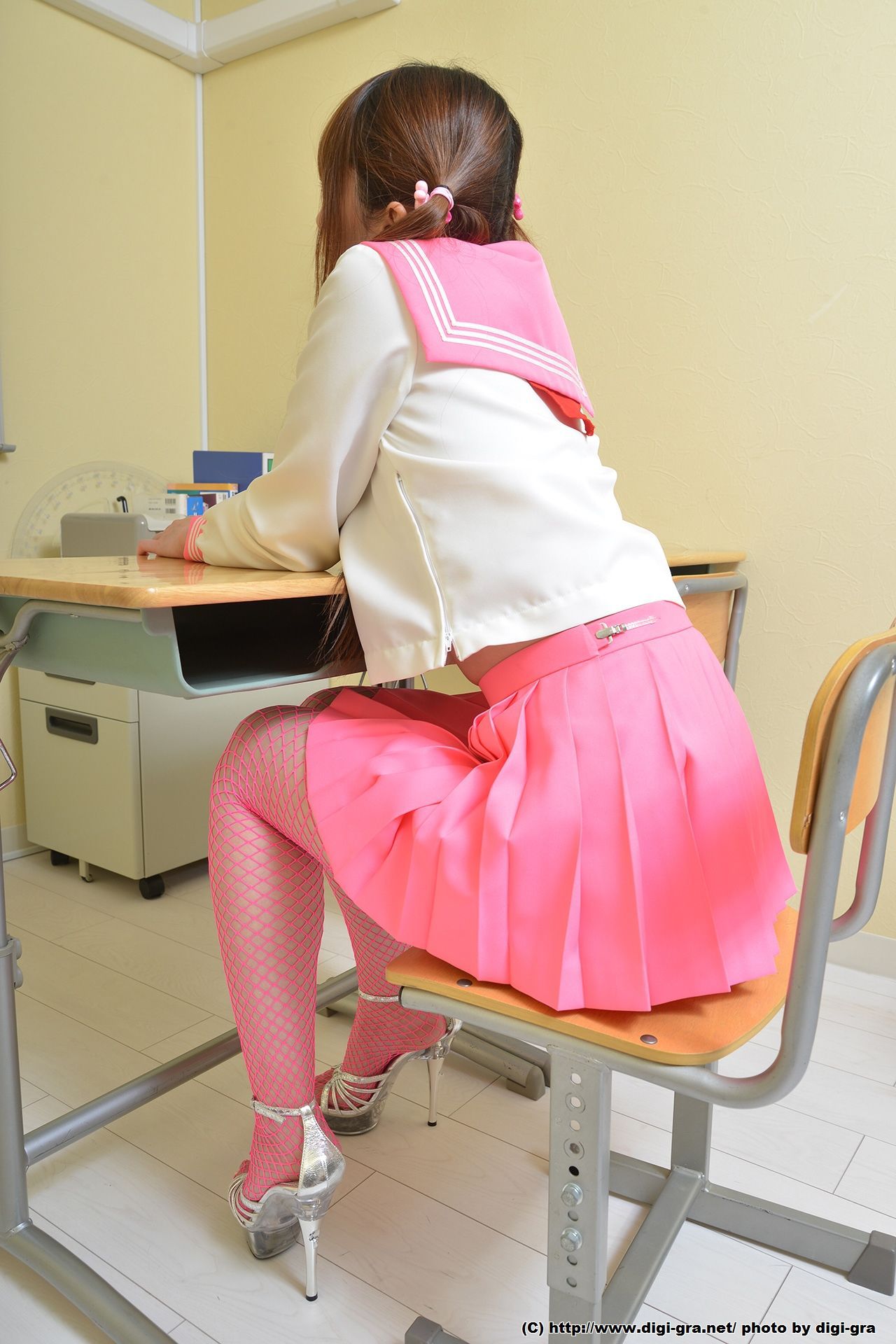 Yui Hatano 波多野結衣 红色丝袜学生制服 Set02-图4