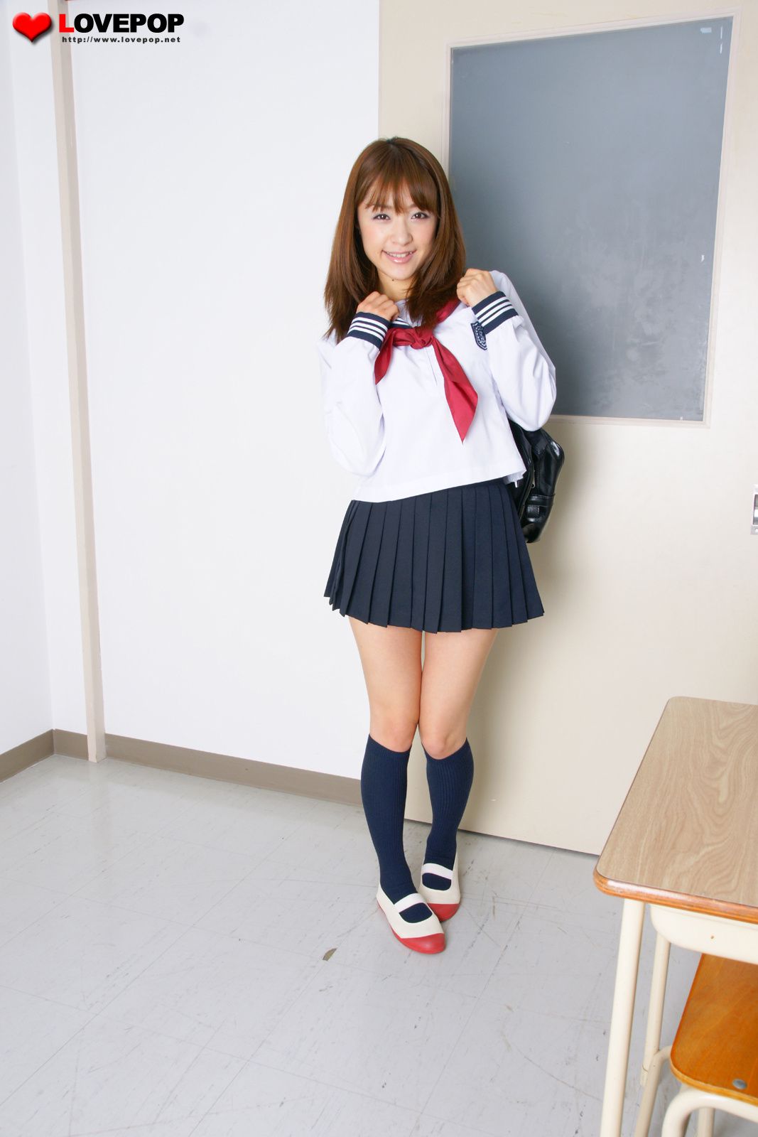 Mihiro Taniguchi 朝美穗香 Otakara 校服 001-图1