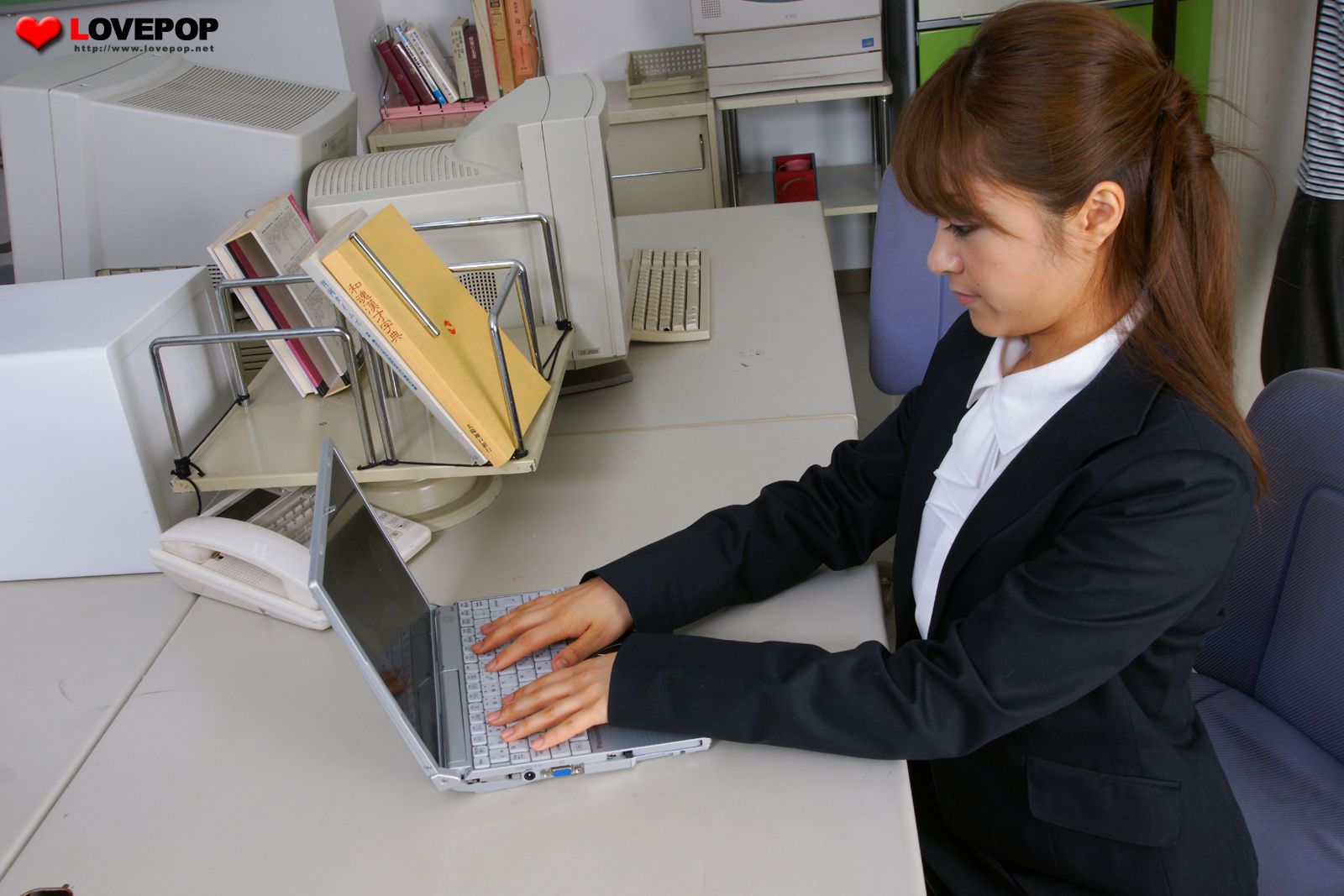 Mihiro Taniguchi 朝美穗香 办公室OL R18-049-图13