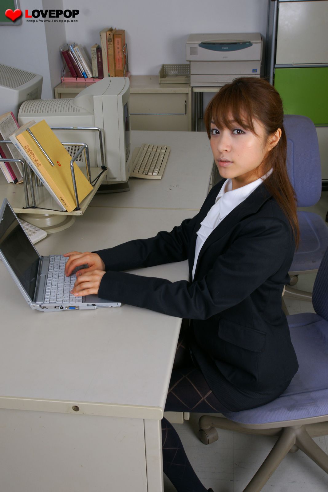 Mihiro Taniguchi 朝美穗香 办公室OL R18-049-图16