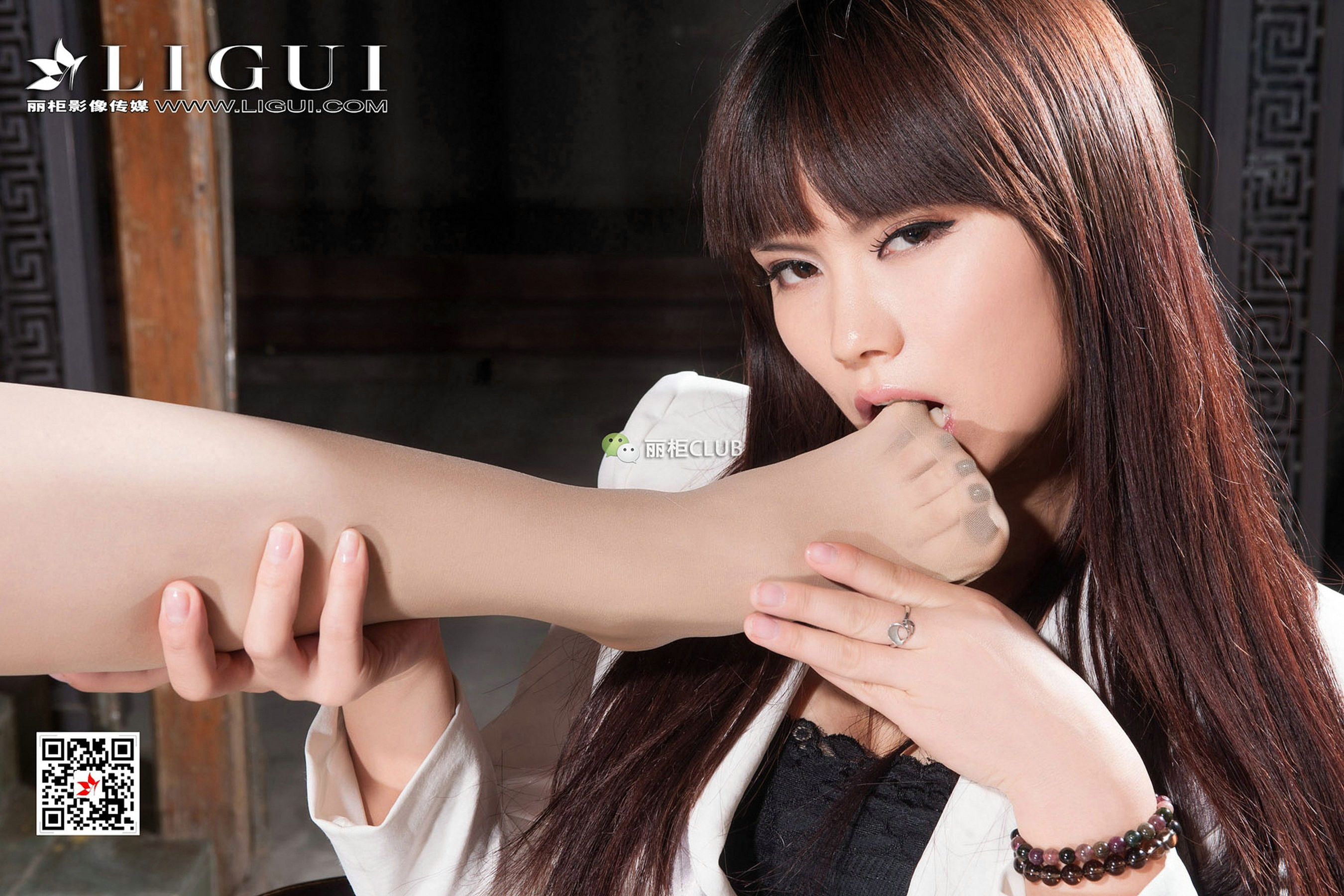 Model 刘建&晴晴《姐妹花丝足》-图11