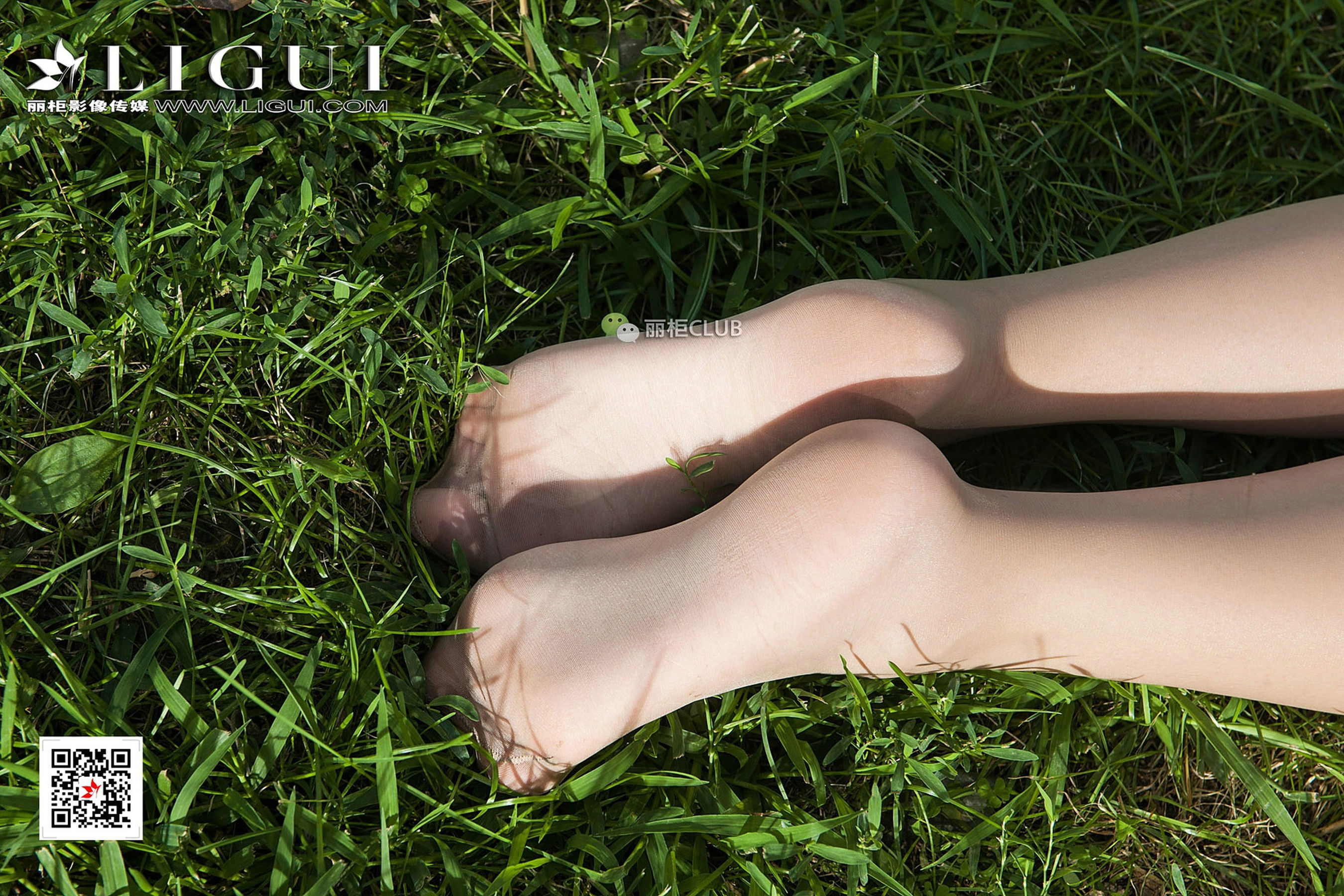 Model 筱筱《校园女神丝足美腿》-图23