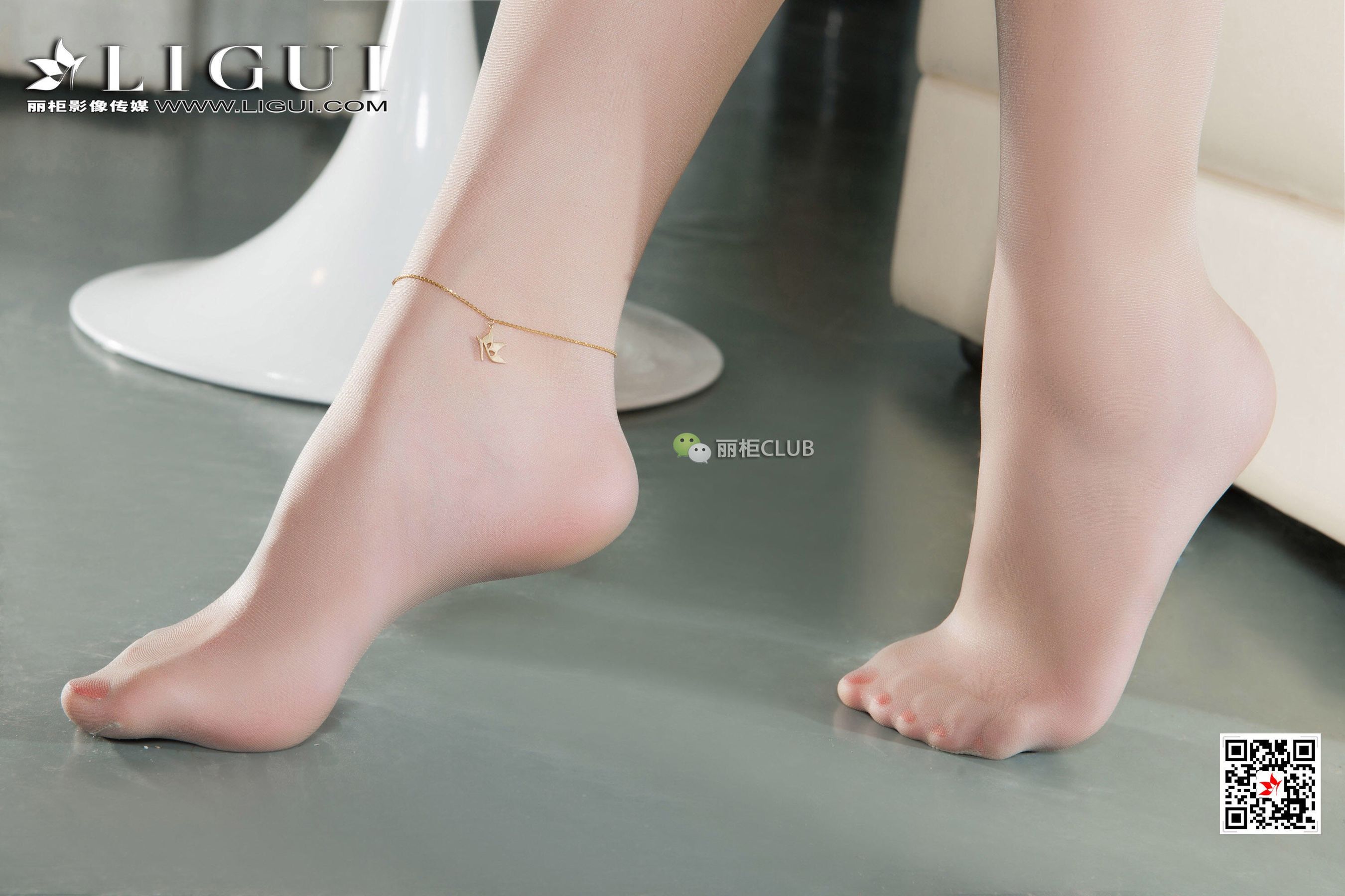 Model 心怡《西装OL丝足美腿》-图30